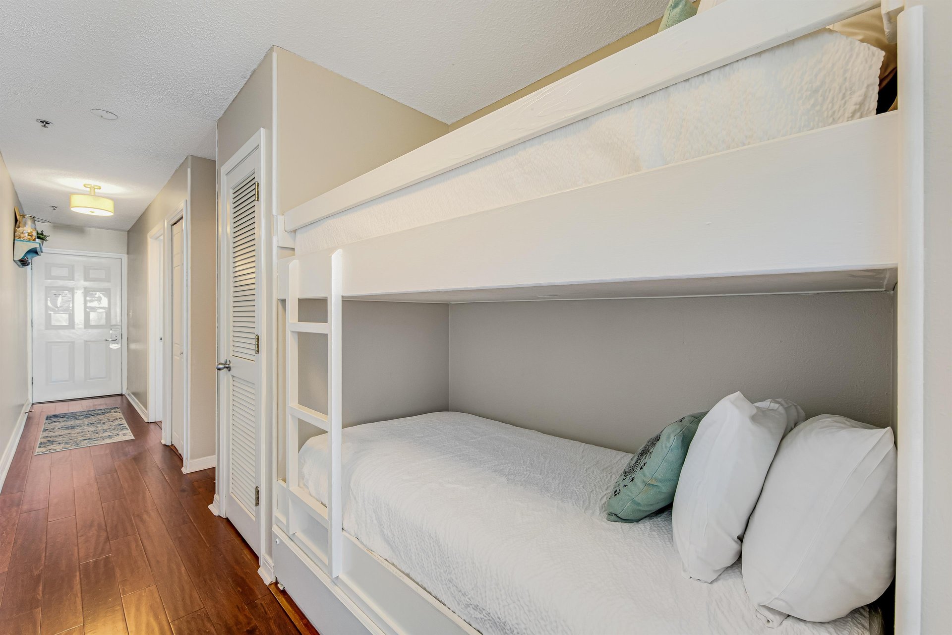 Gulf Place Caribbean 410 11