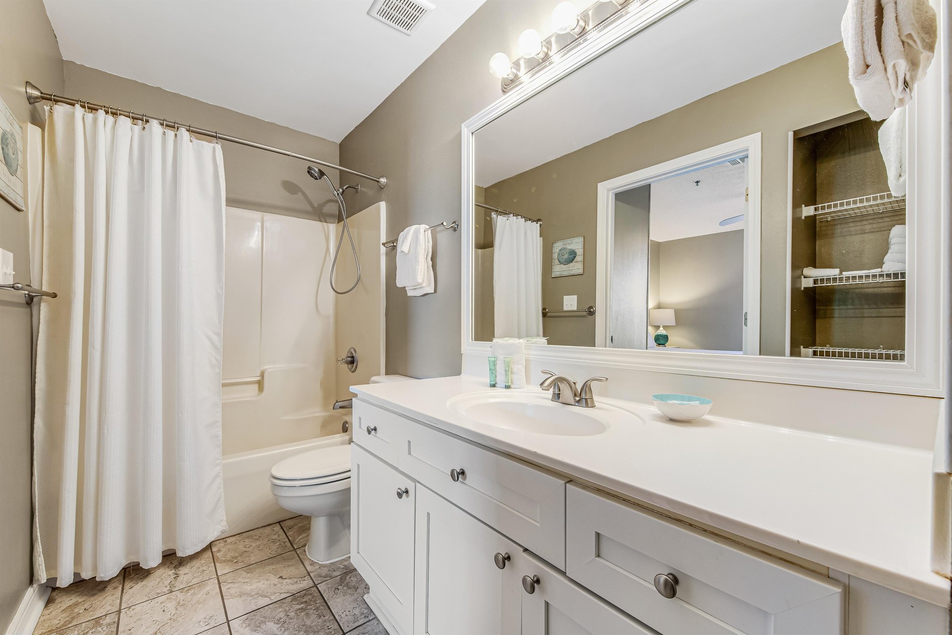 Gulf Place Caribbean 410 16