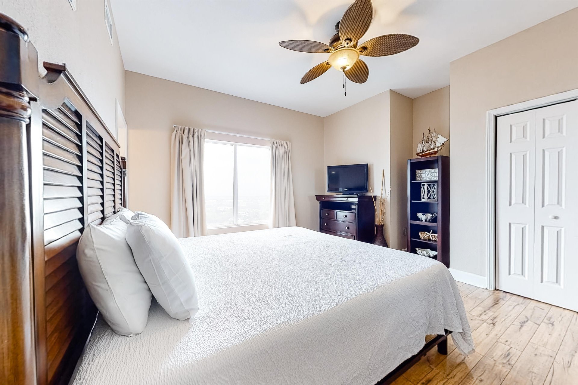 Tidewater Beach Resort 2700 10