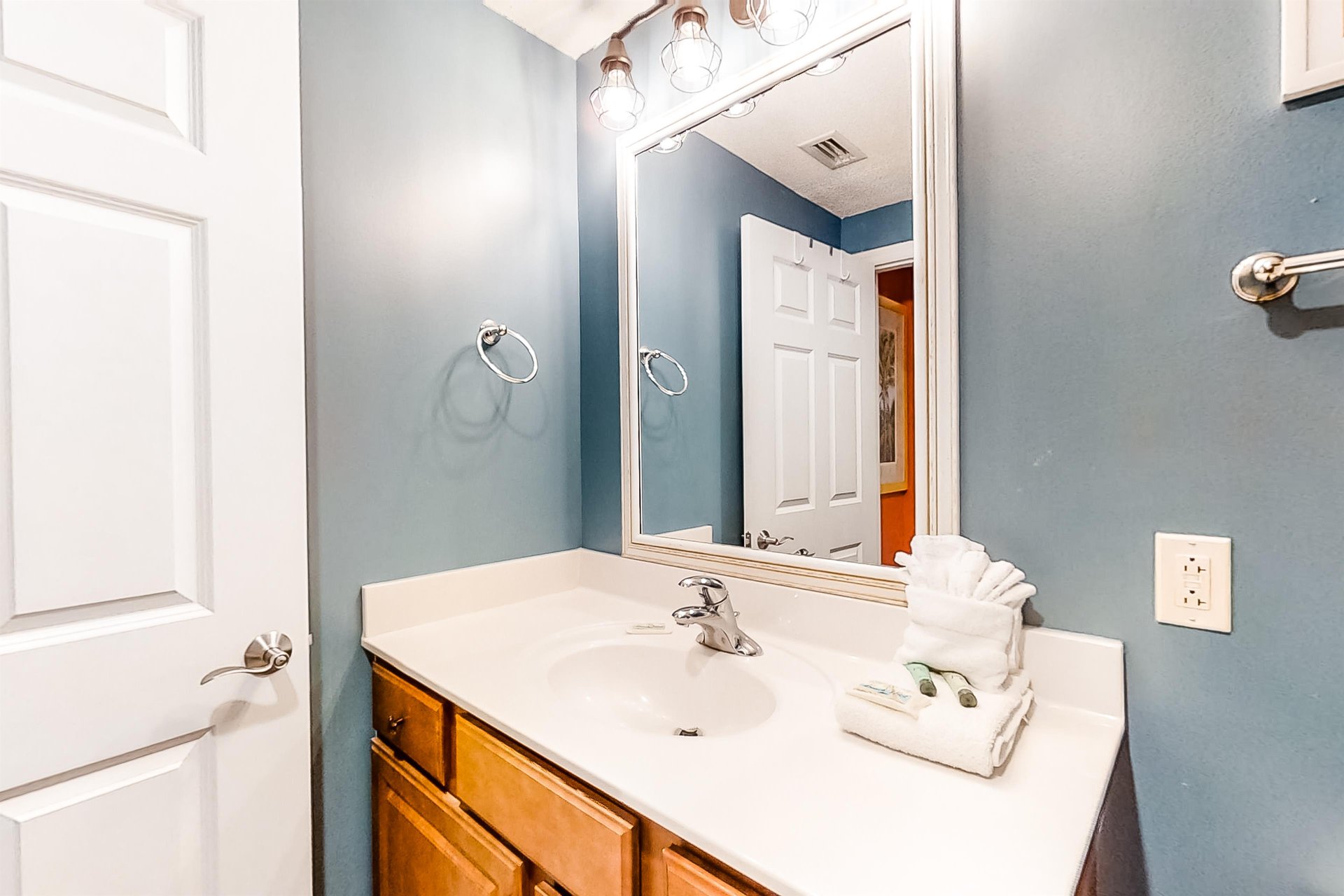 Seychelles Beach Resort 1408 12