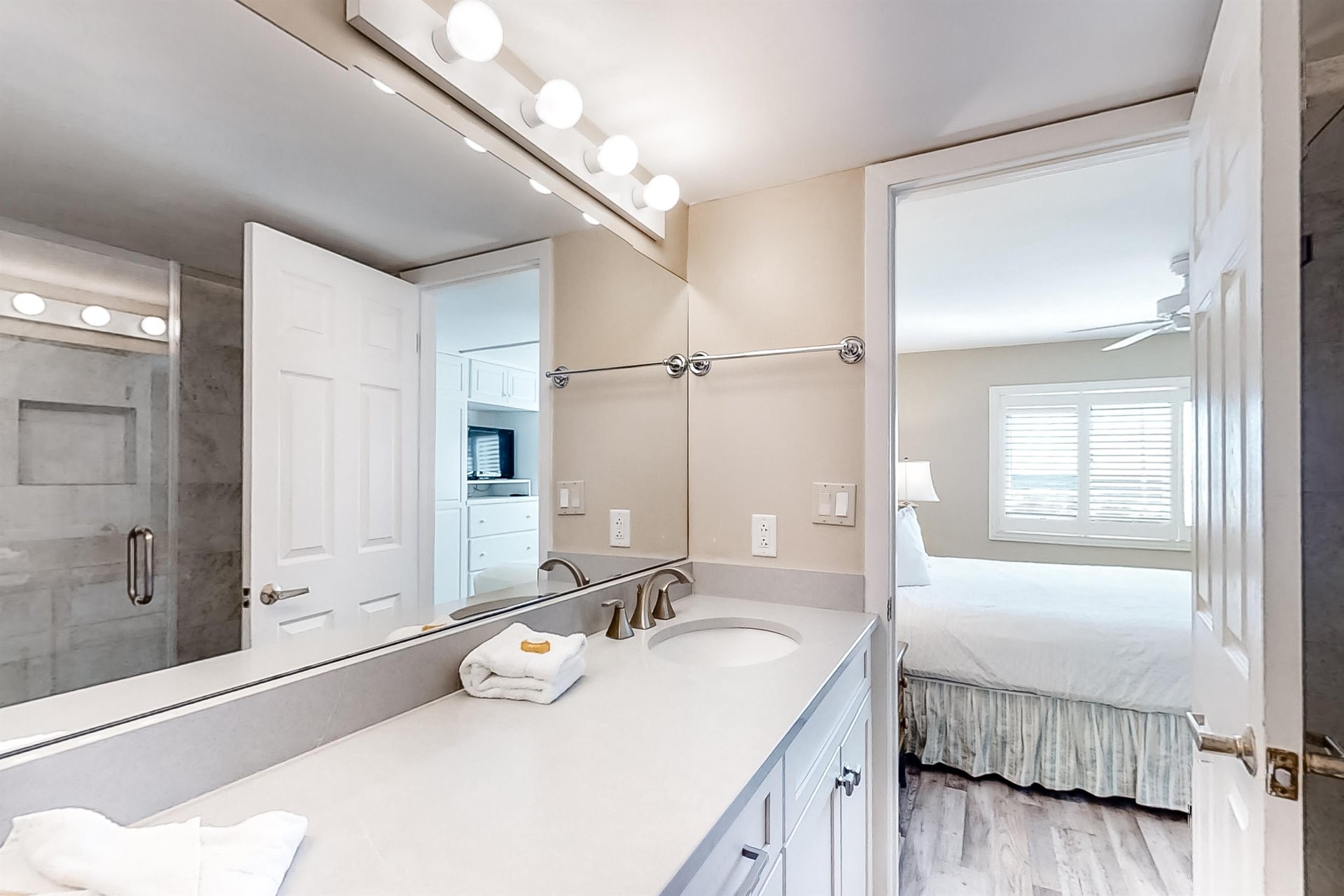 Pinnacle Port B1105 14