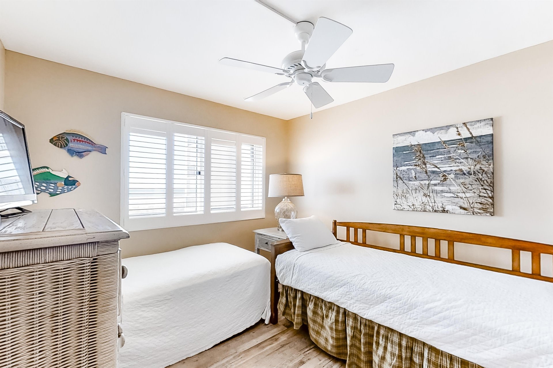 Pinnacle Port B1105 19