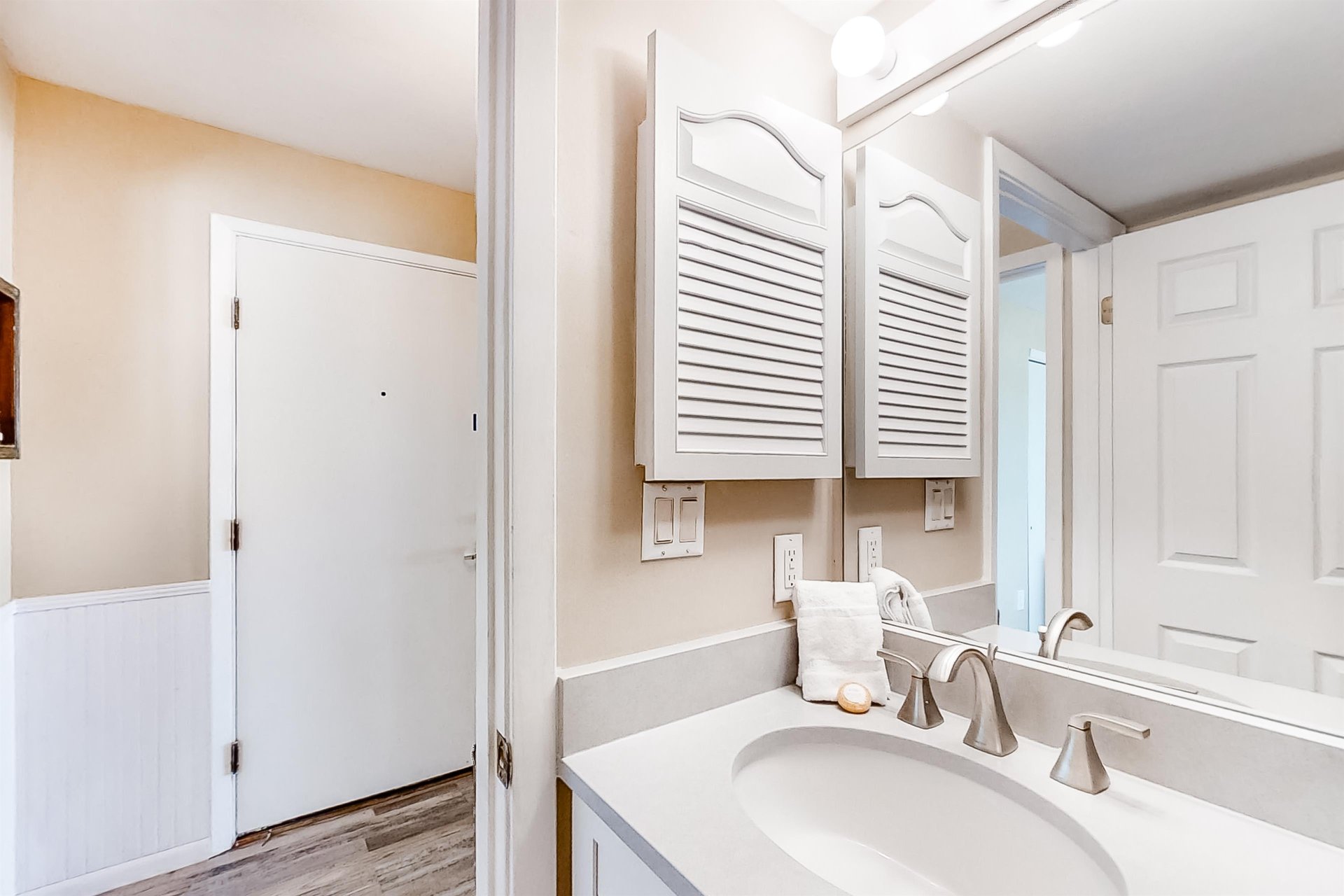 Pinnacle Port B1105 21