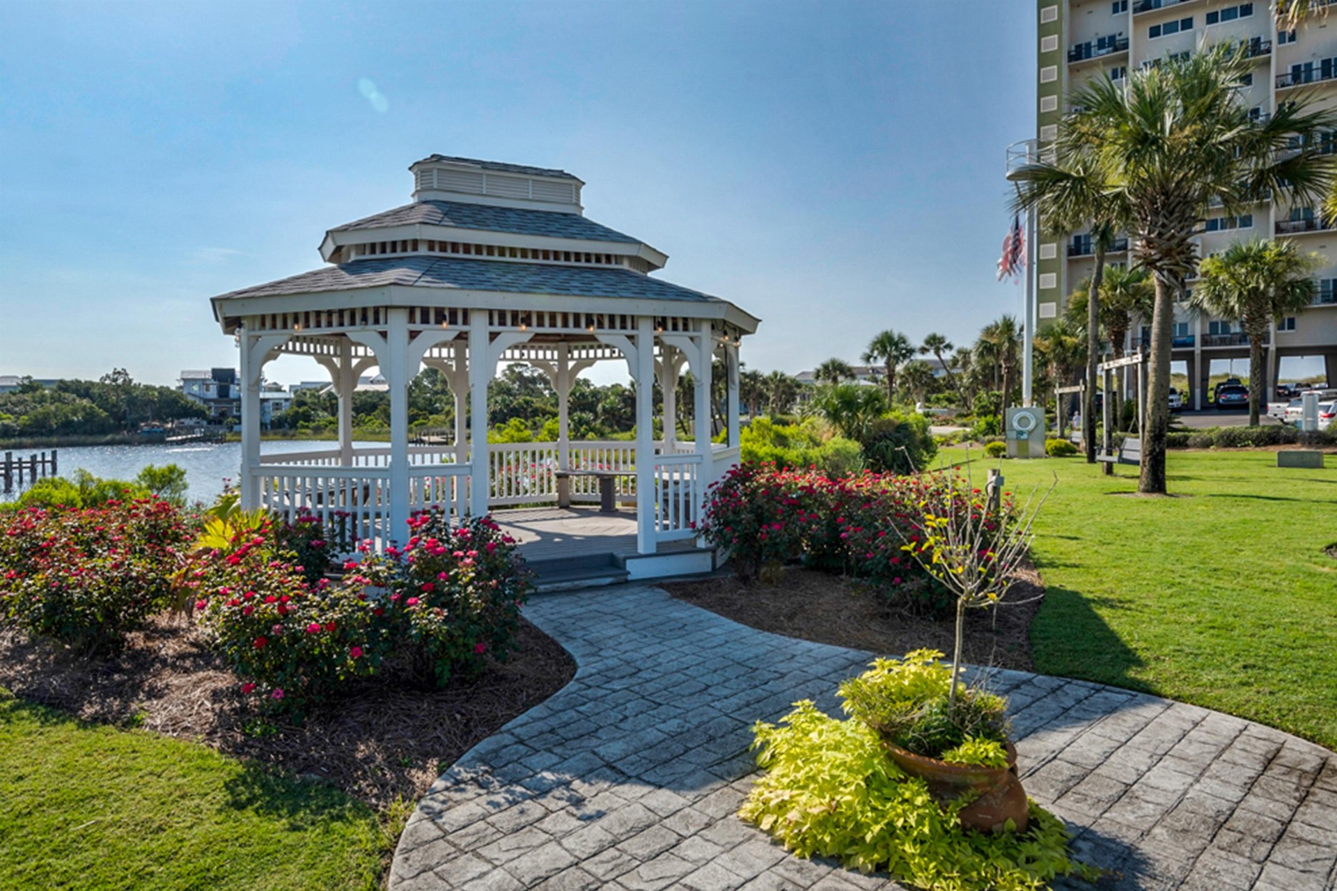 Pinnacle Port B1105 28