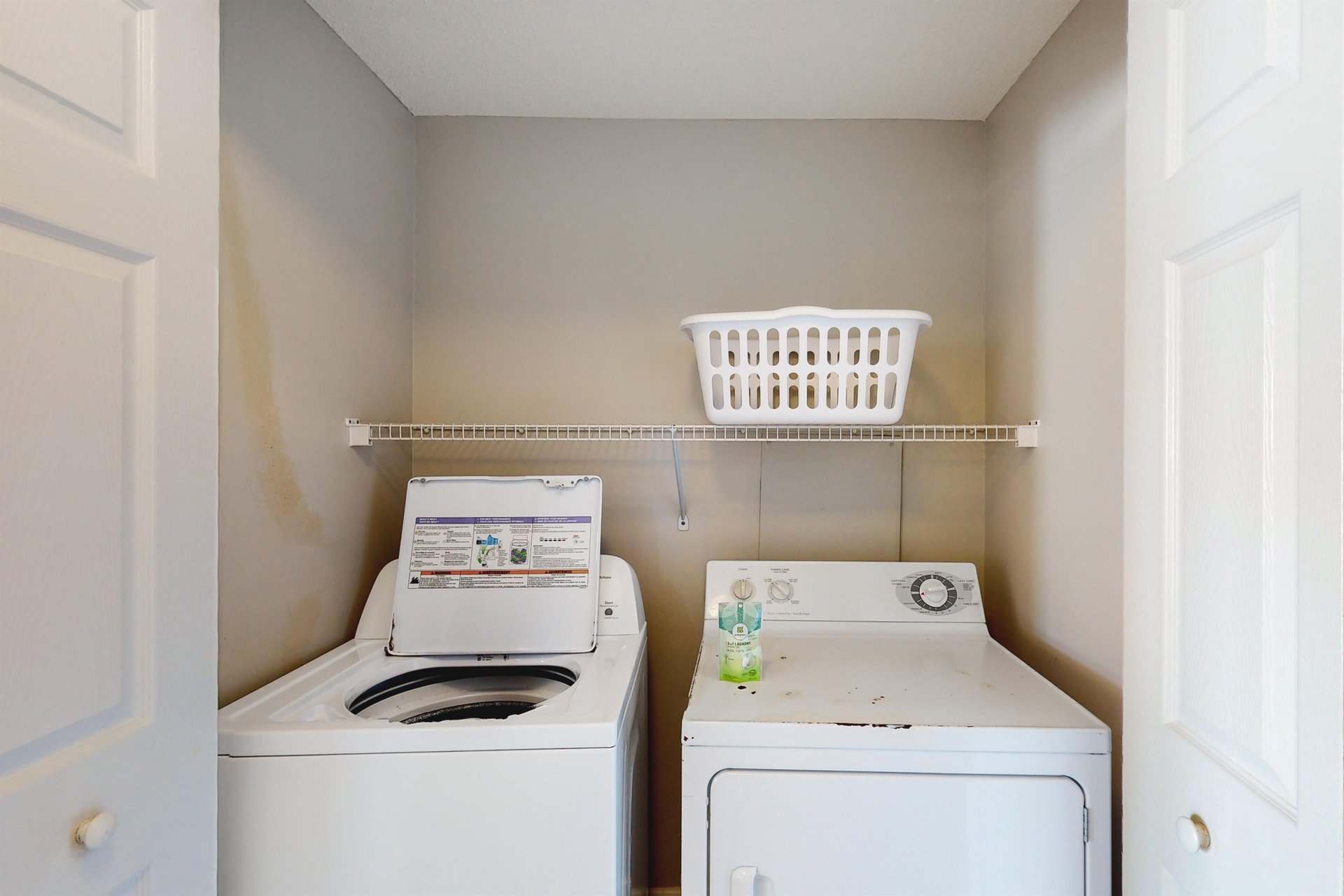 Majestic Sun B0913 17