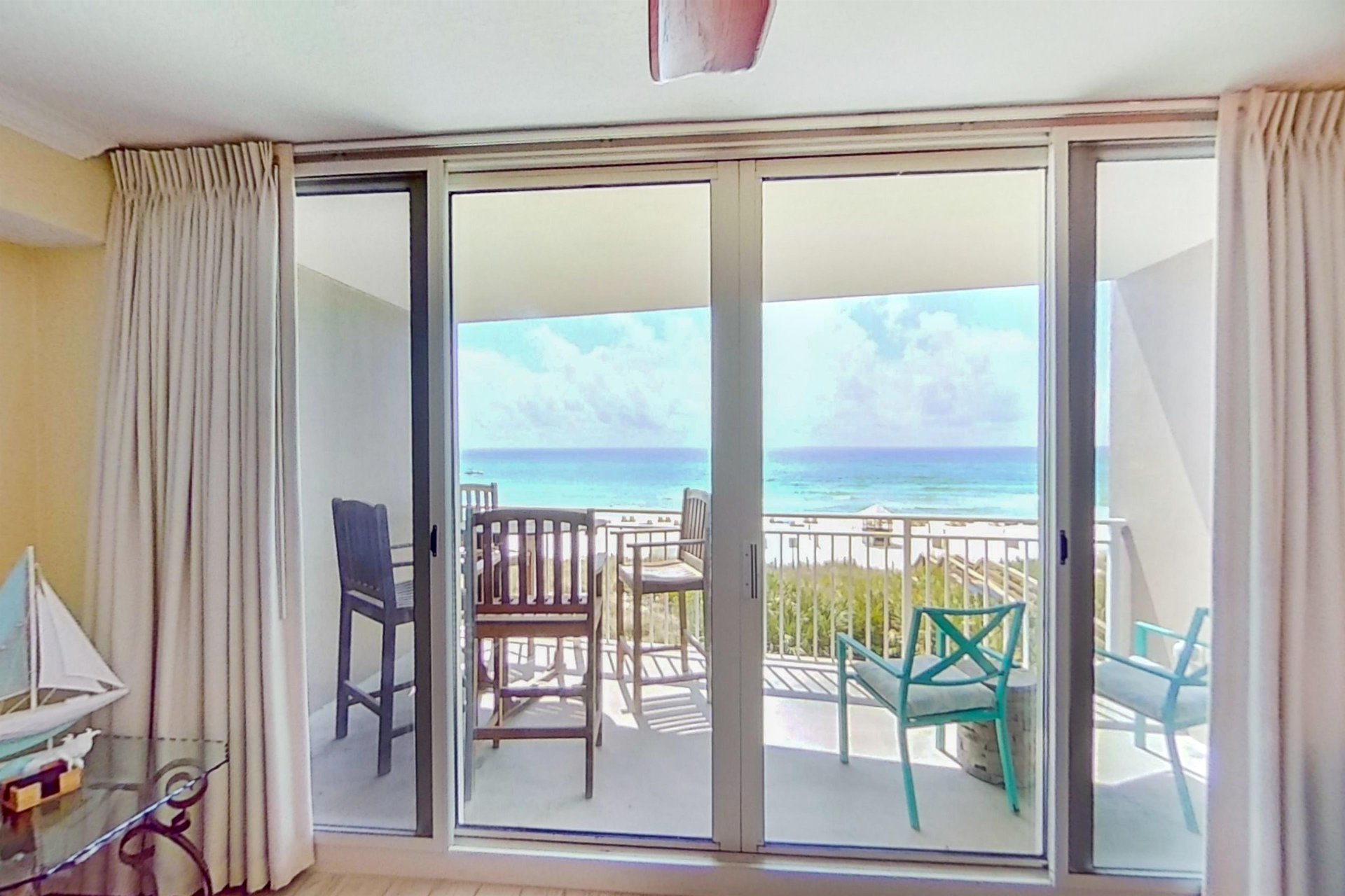 Emerald Beach Resort 0235 11