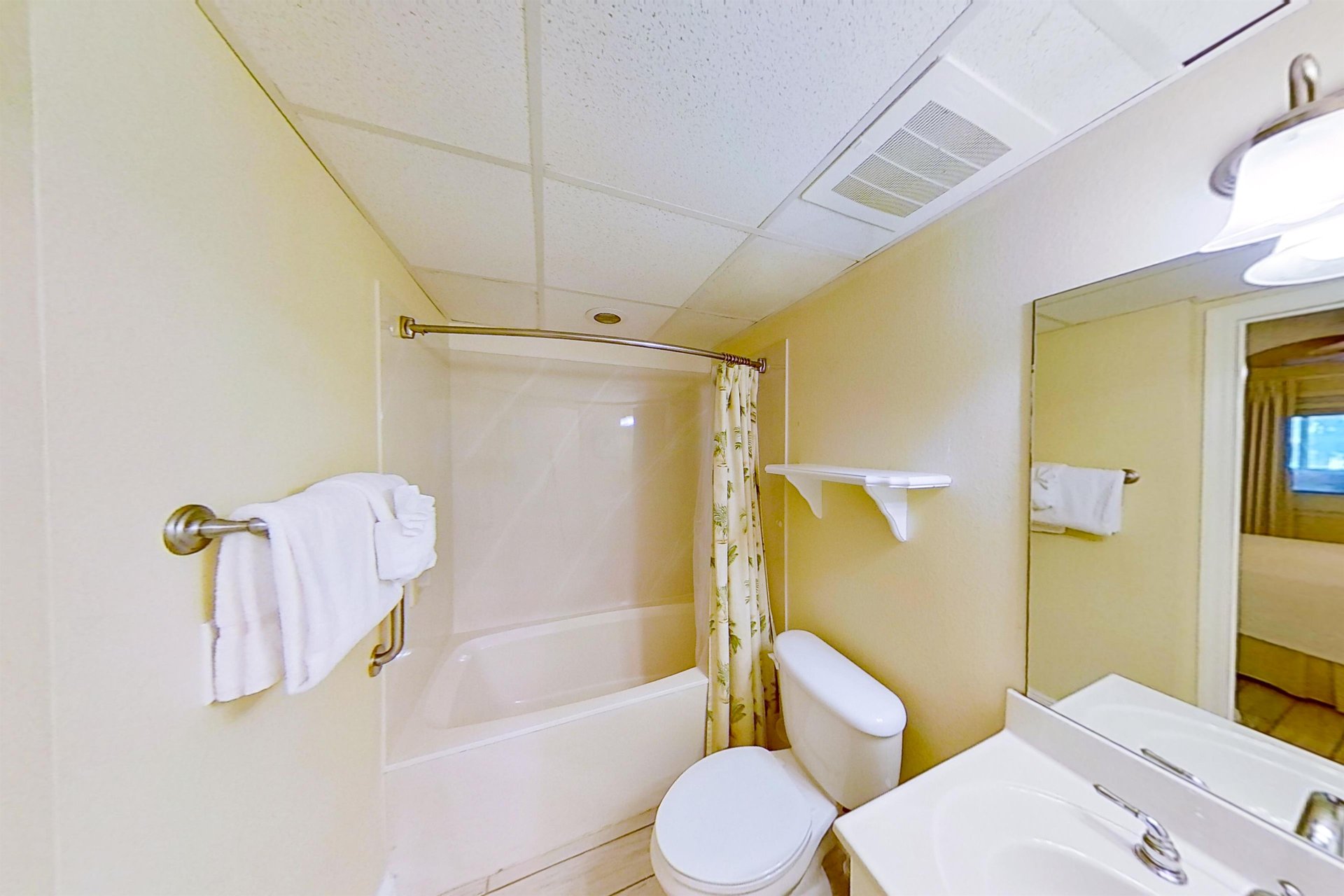 Emerald Beach Resort 0235 16