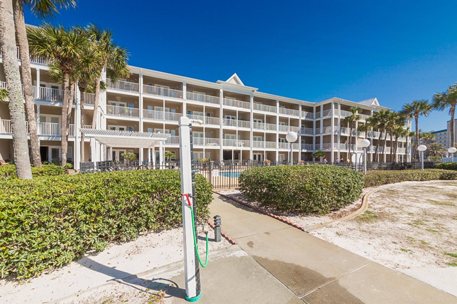 Grand Caribbean East  West W305 31