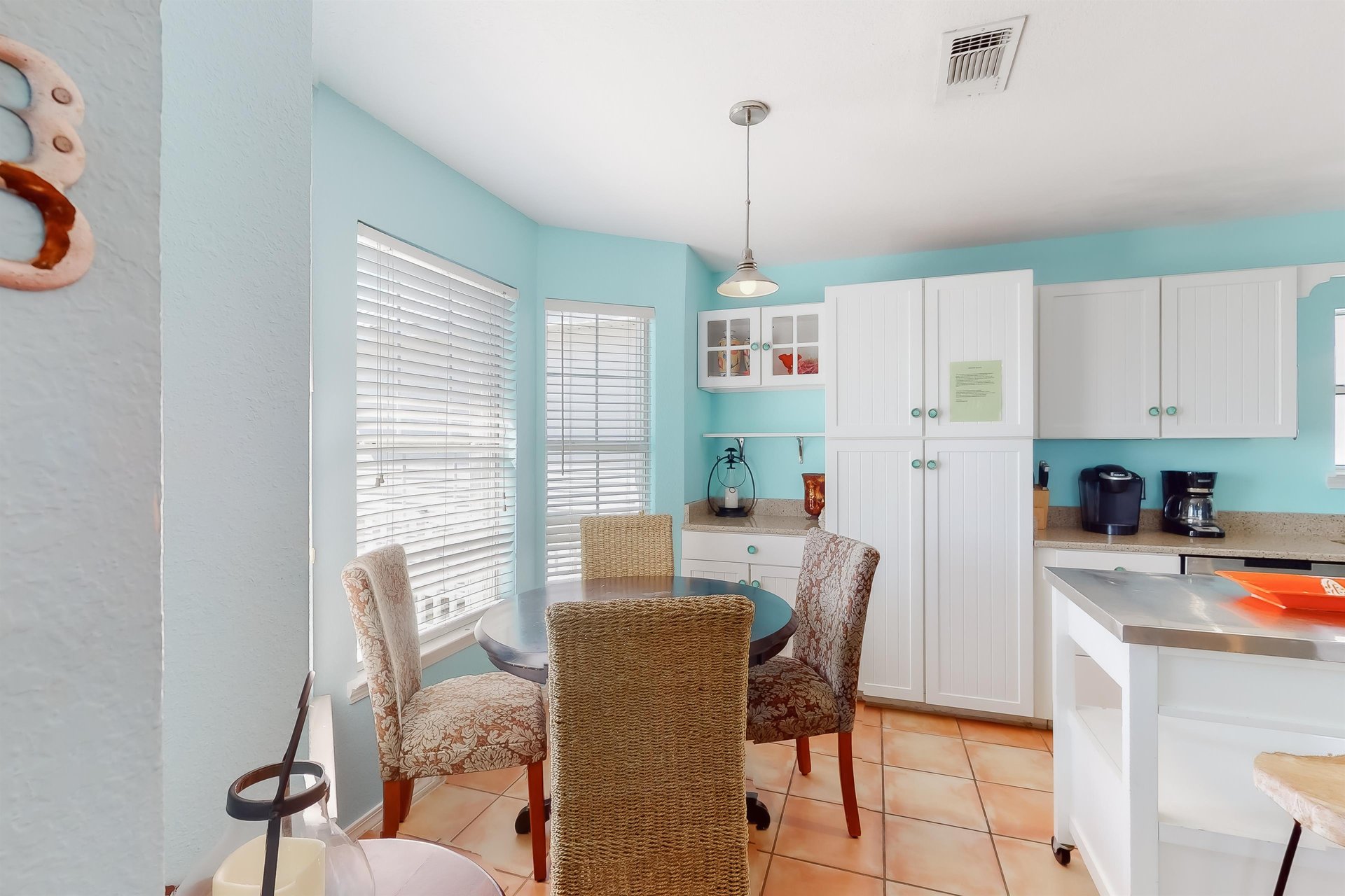 Blues Beach Bungalow 5