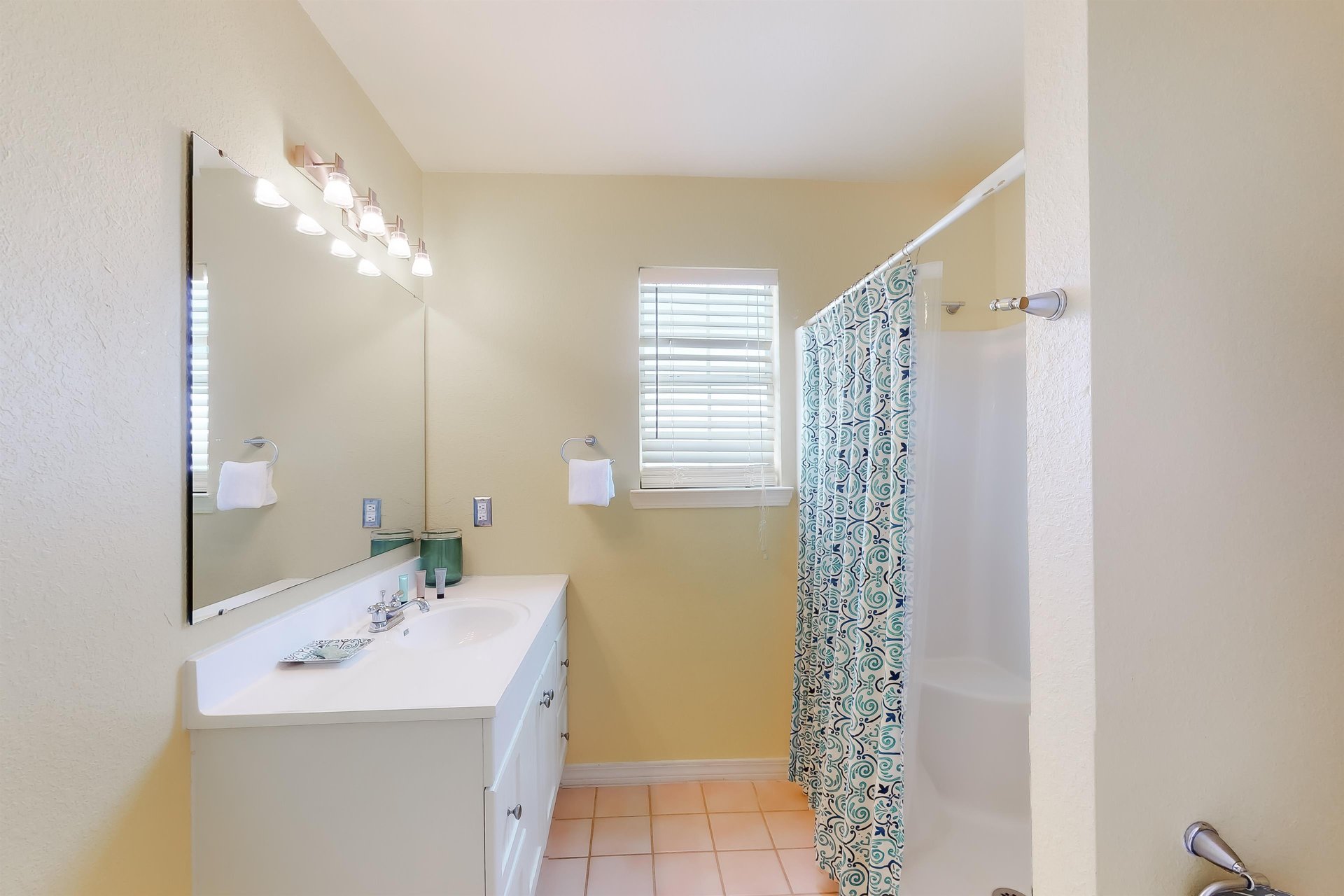 Blues Beach Bungalow 14