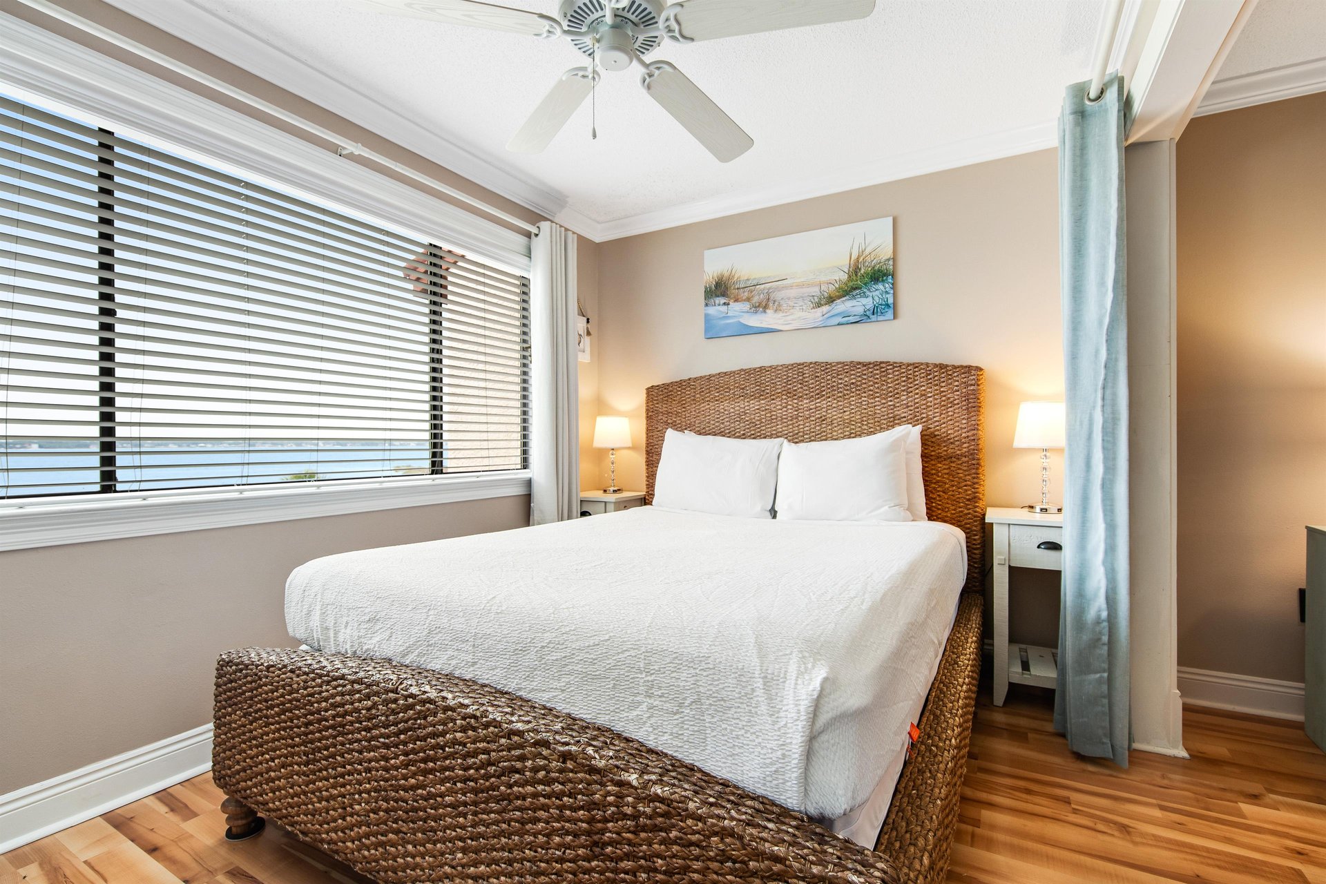 Sunset Harbor Palms 10311 6