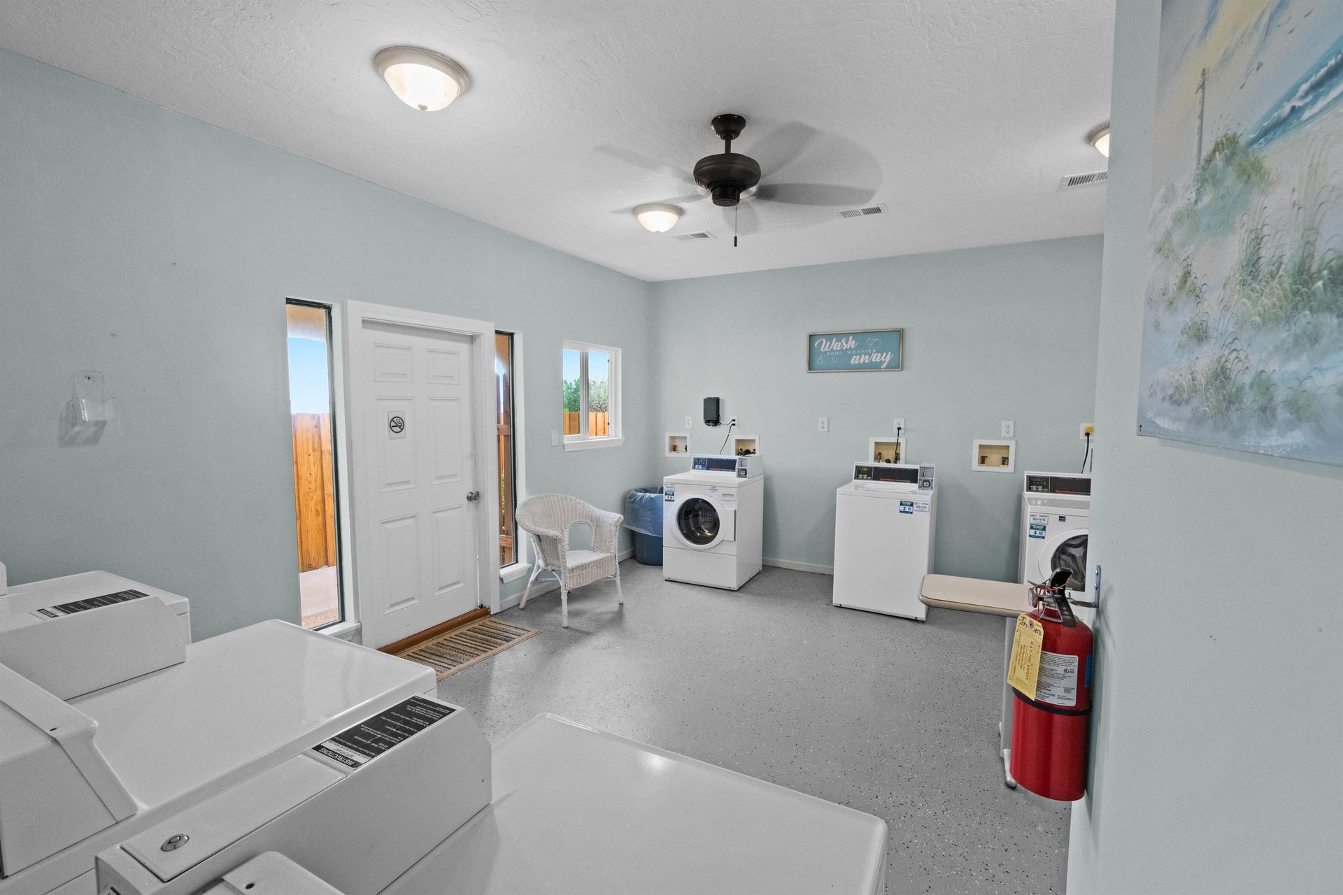 Sunset Harbor Palms 10311 30