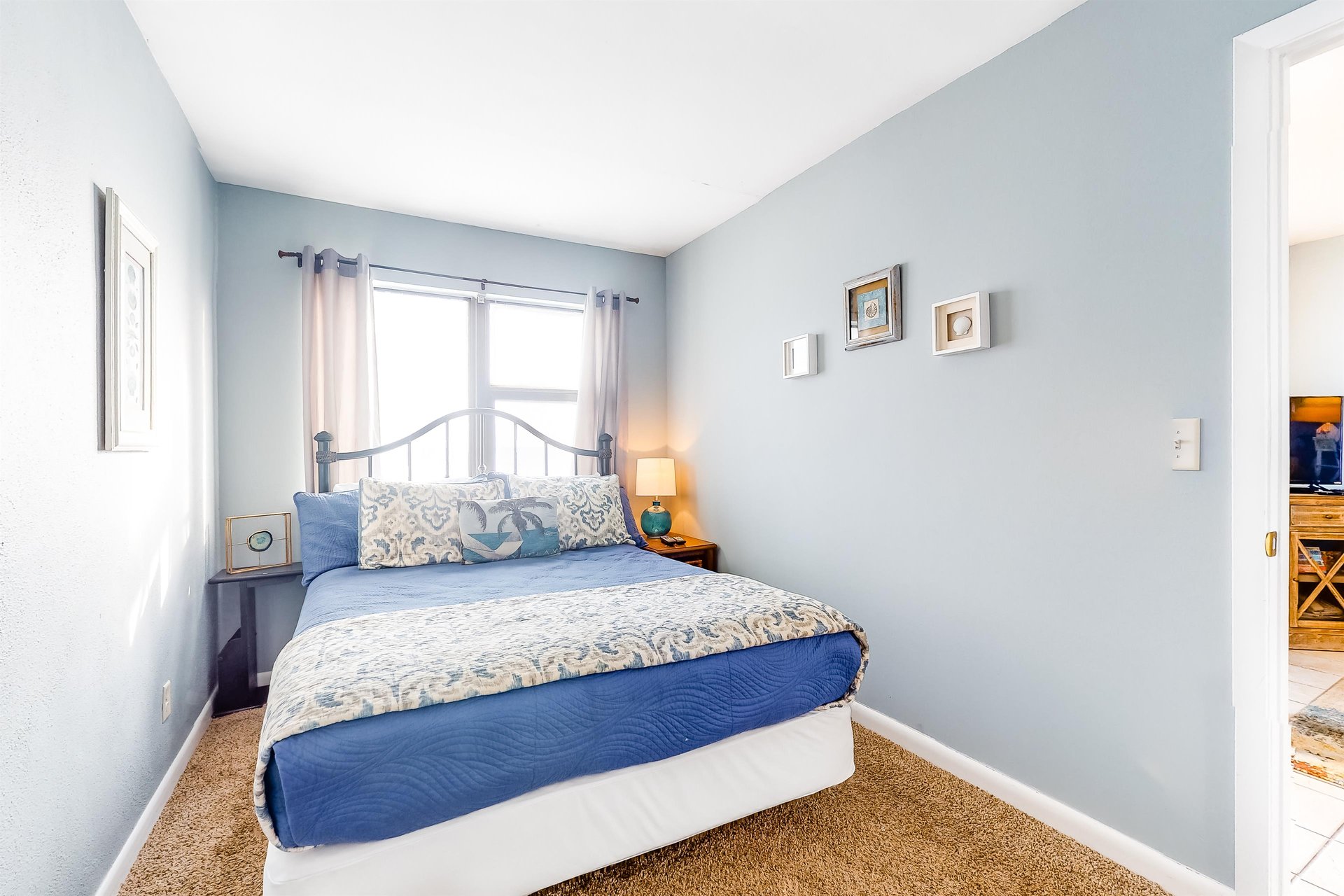 Island Shores 352 16