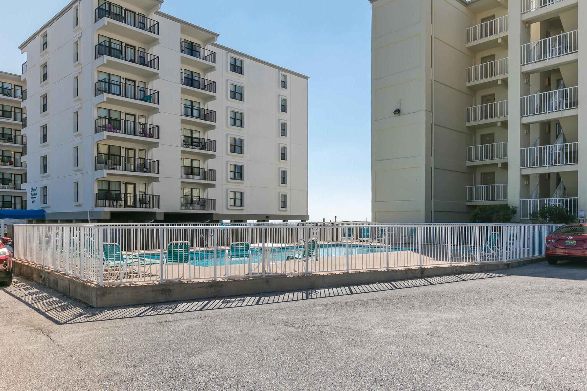 Island Shores 352 21