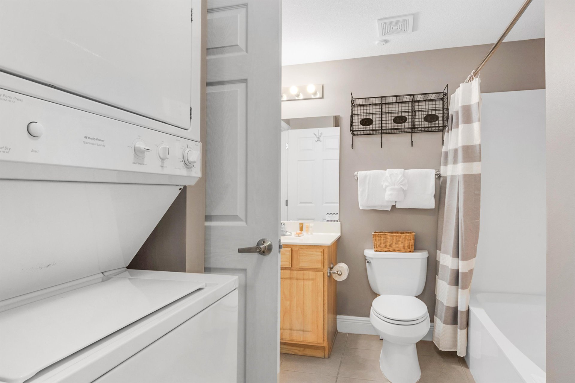 Ariel Dunes II 1405 16