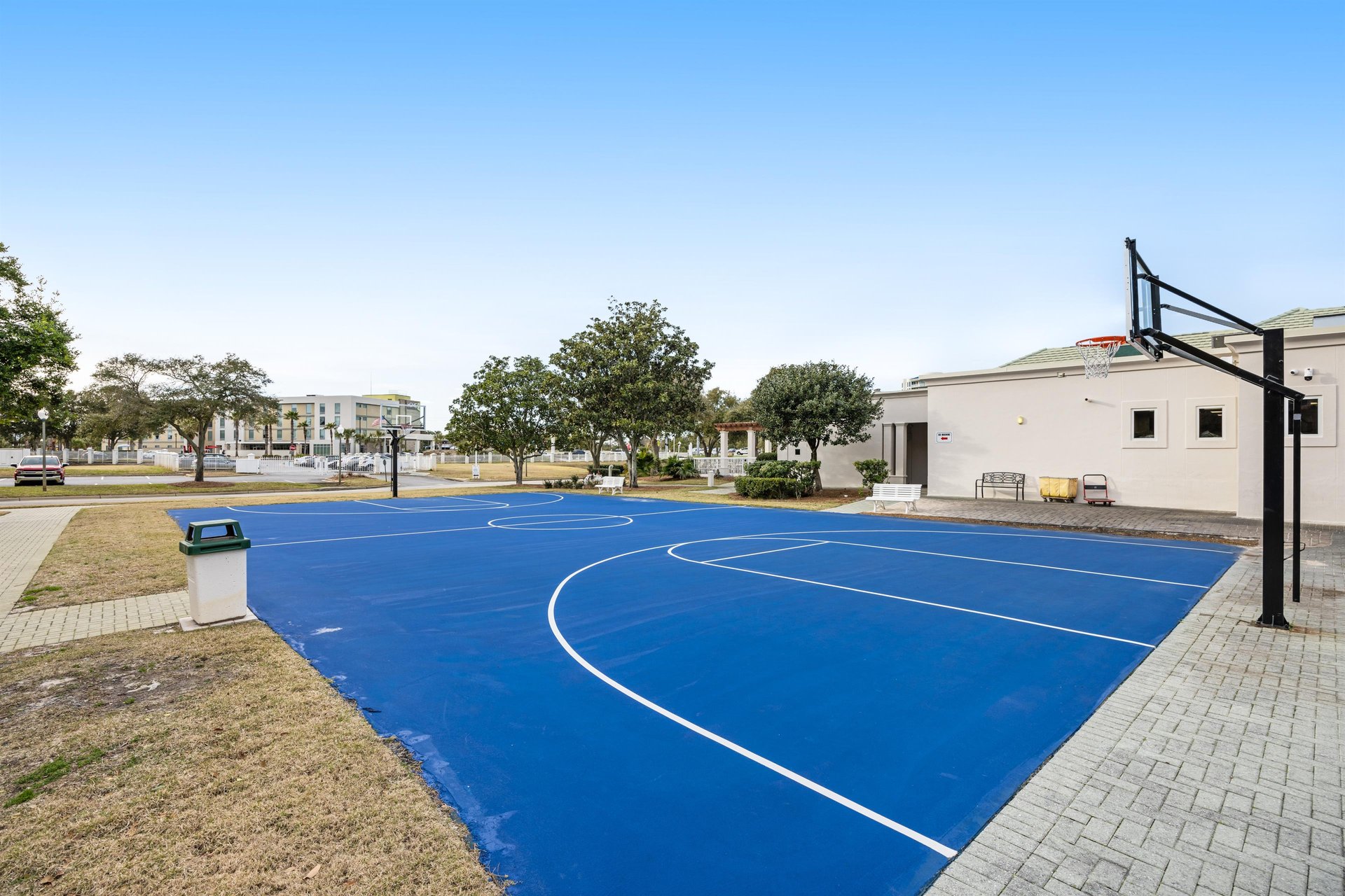 Silver Shells Beach Resort L04 Penthouse 40