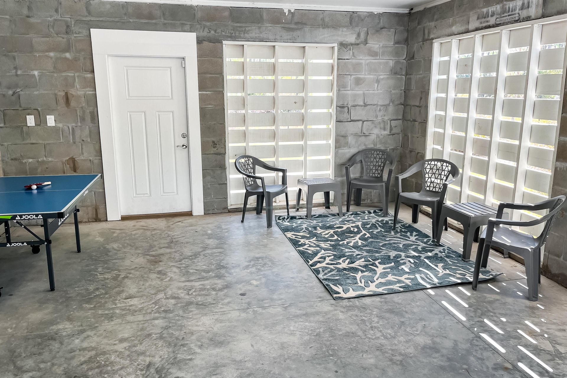 The Sea Turtle at Lost Key 33