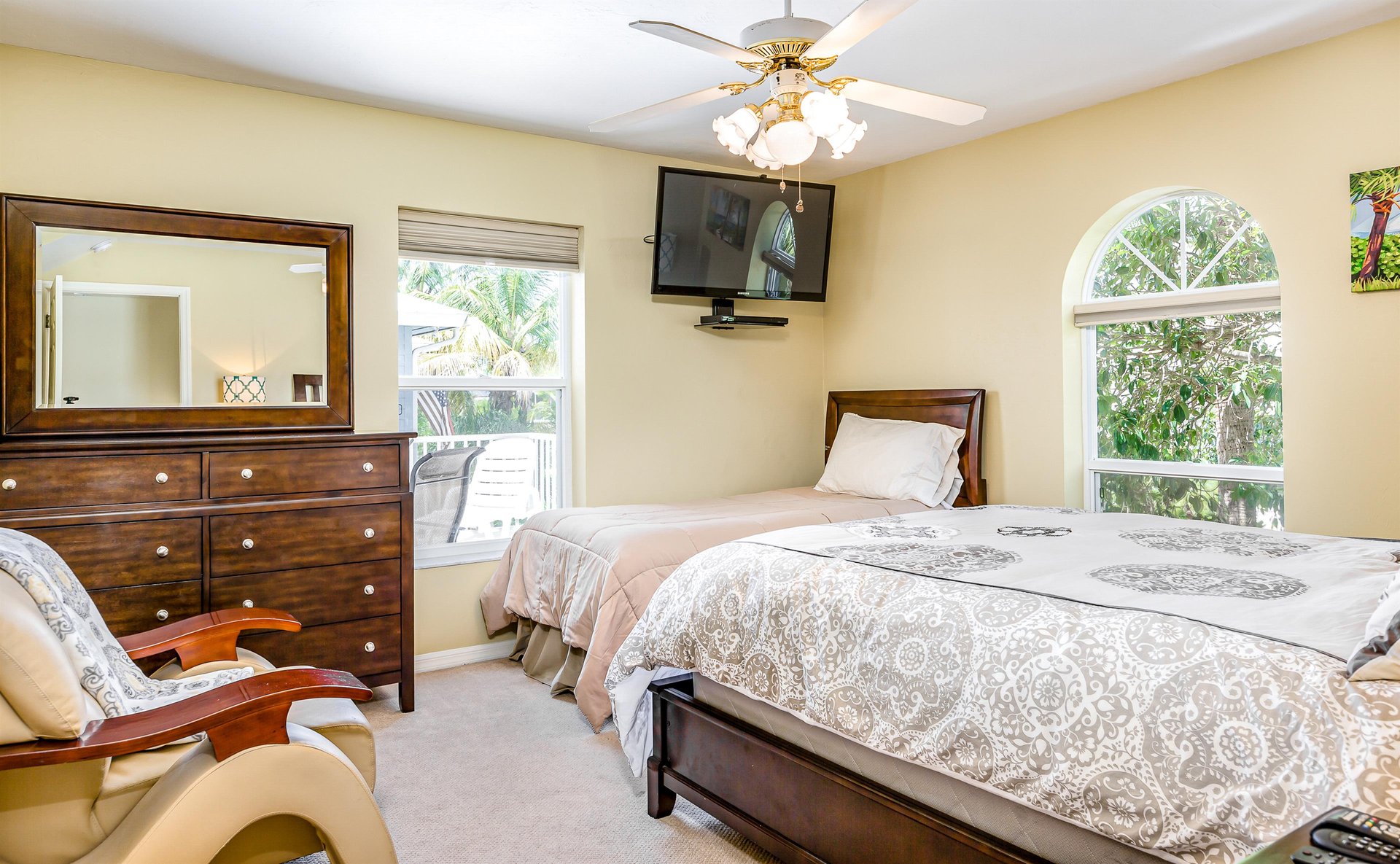 Gulf Island Lanai 15