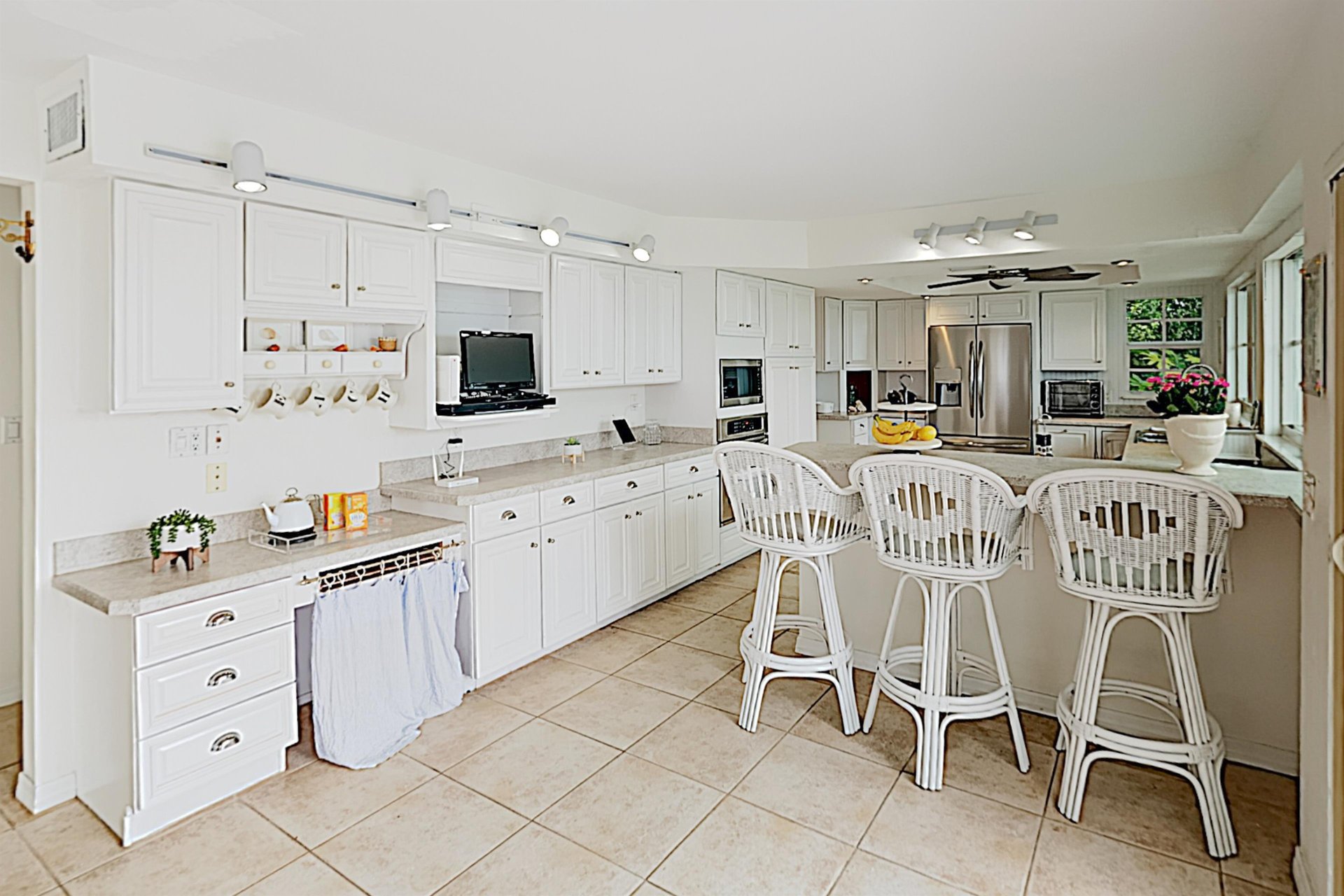 Beachfront Hideaway 5