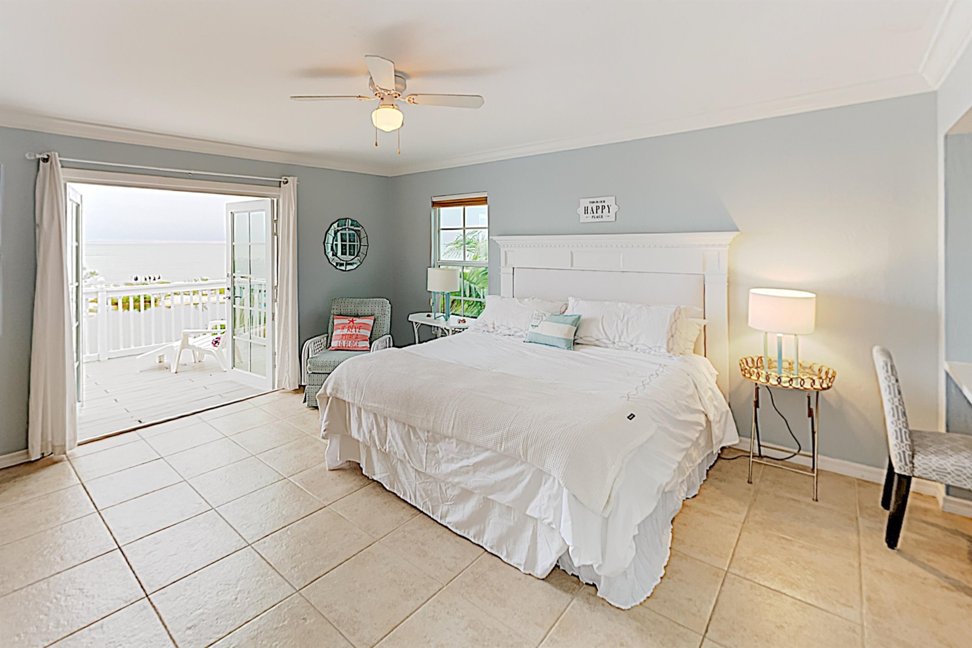 Beachfront Hideaway 7