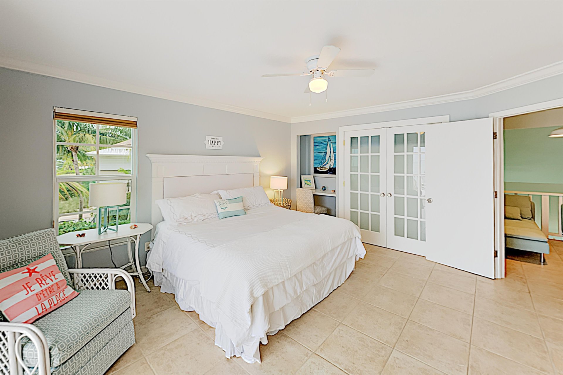 Beachfront Hideaway 8