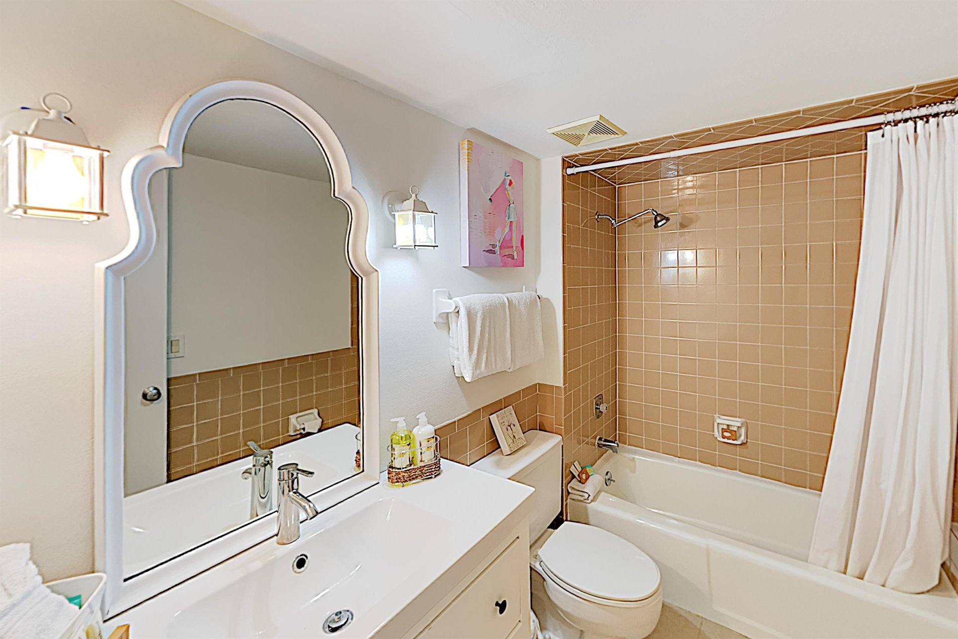 Beachfront Hideaway 13