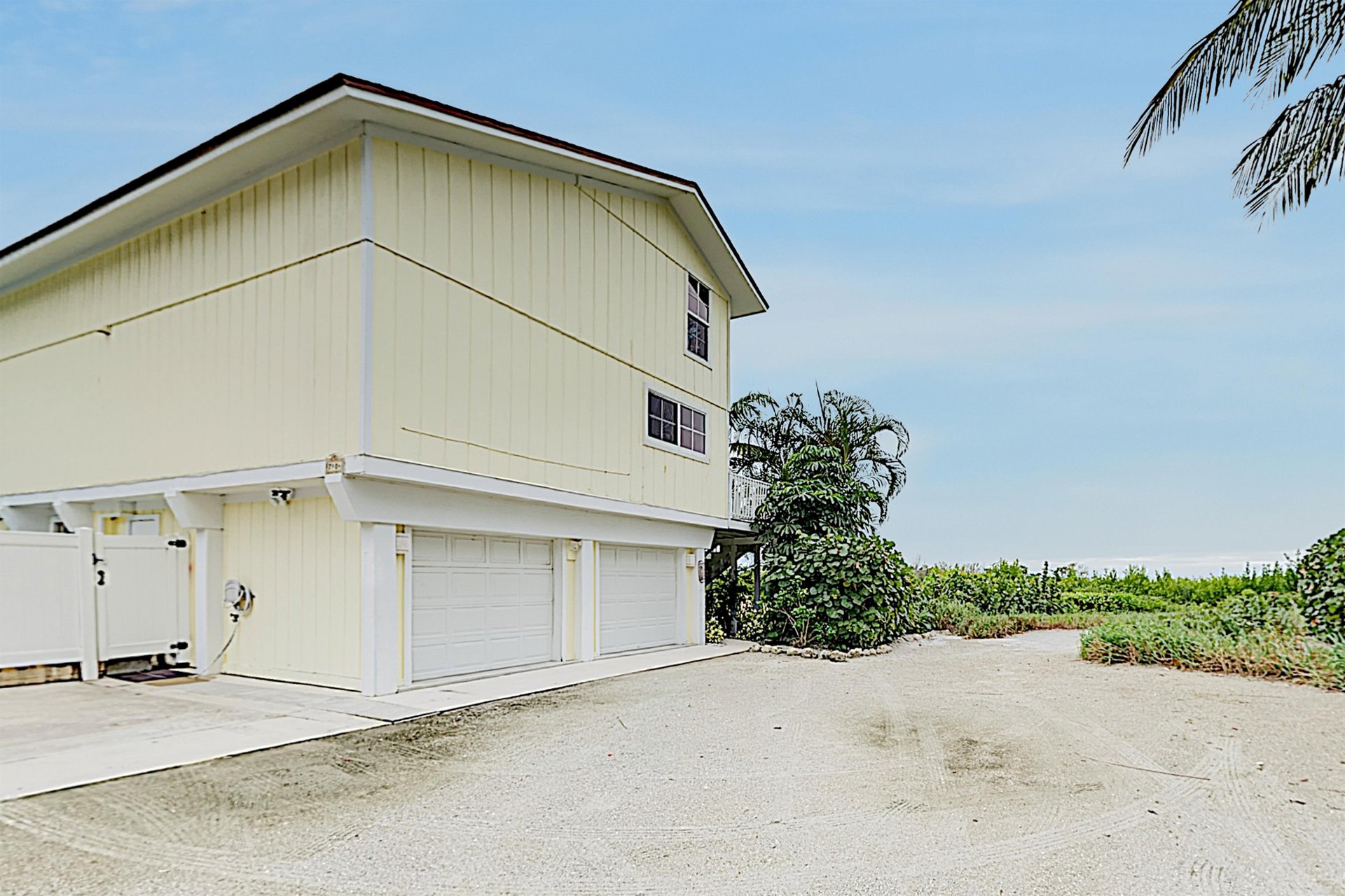 Beachfront Hideaway 29