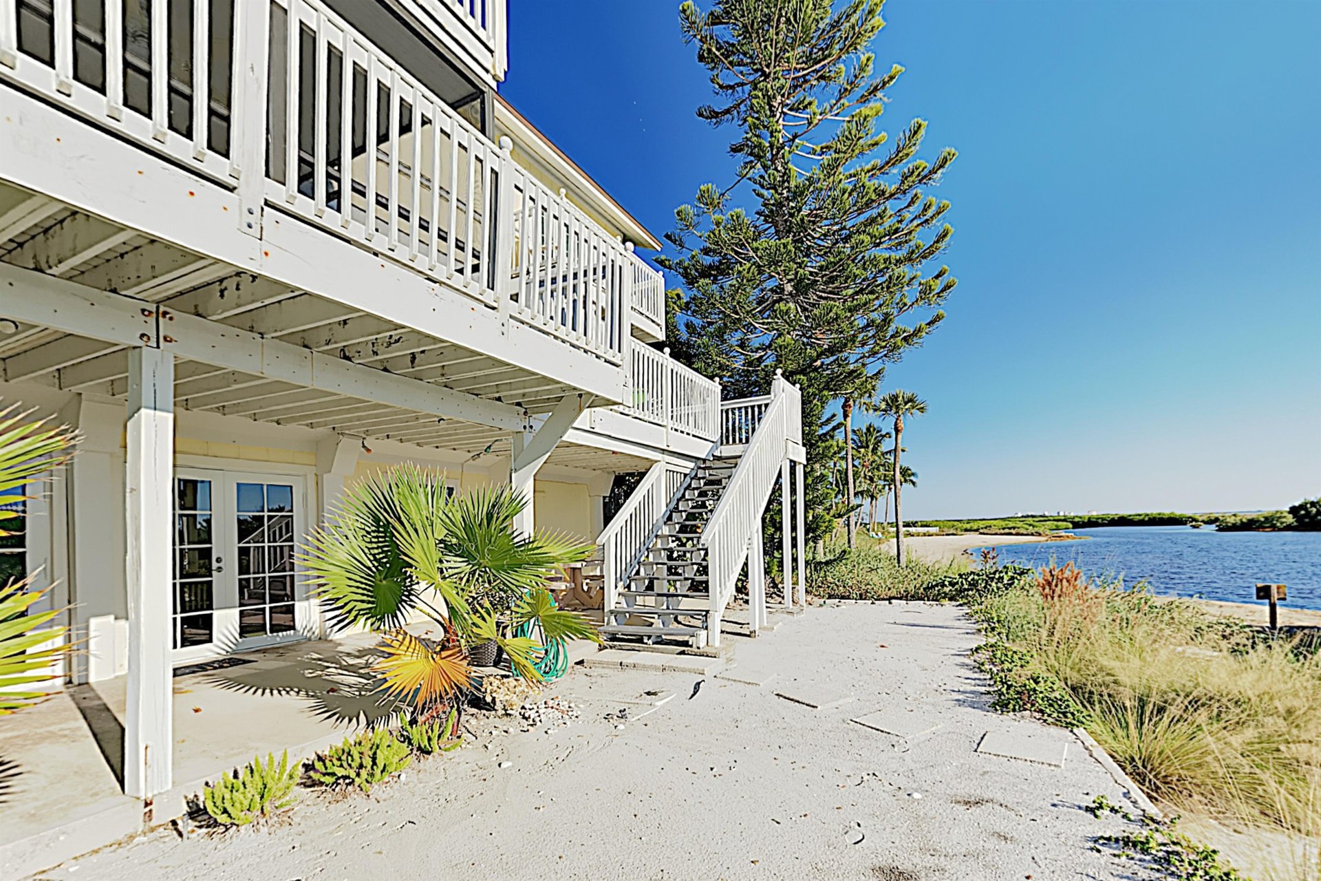 Beachfront Hideaway 30