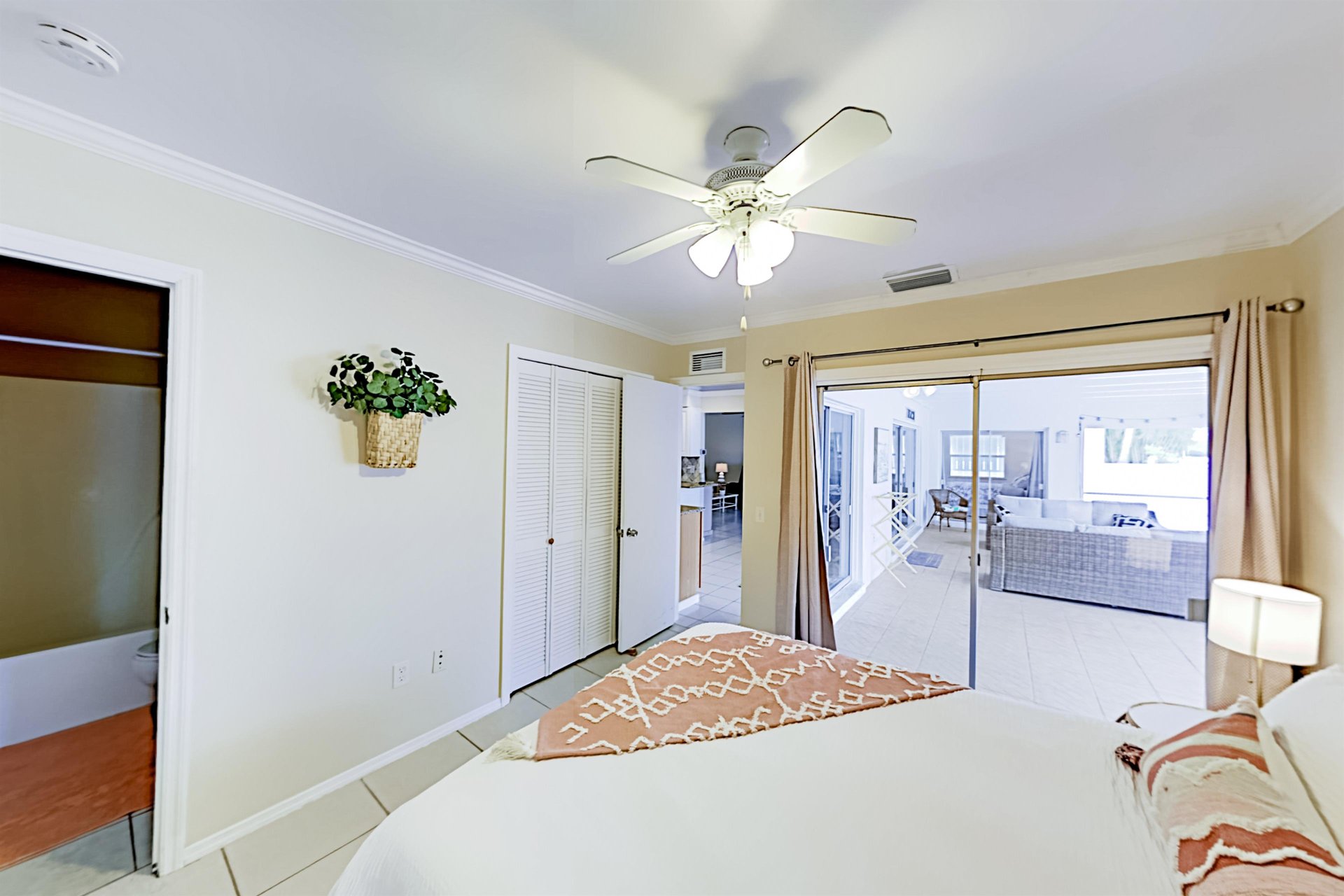 Shell Mound Runaway 11