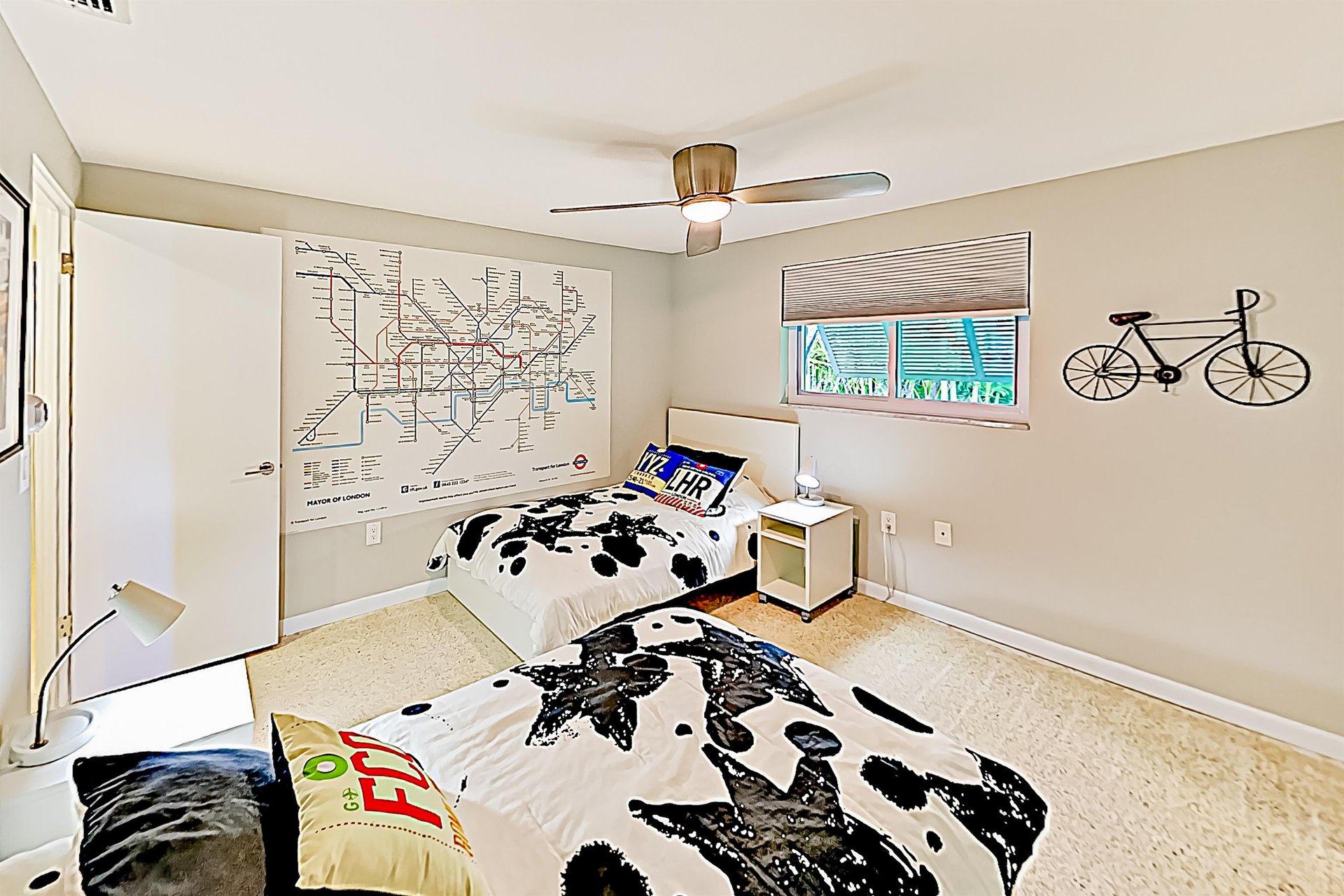 The Sailors Library 11