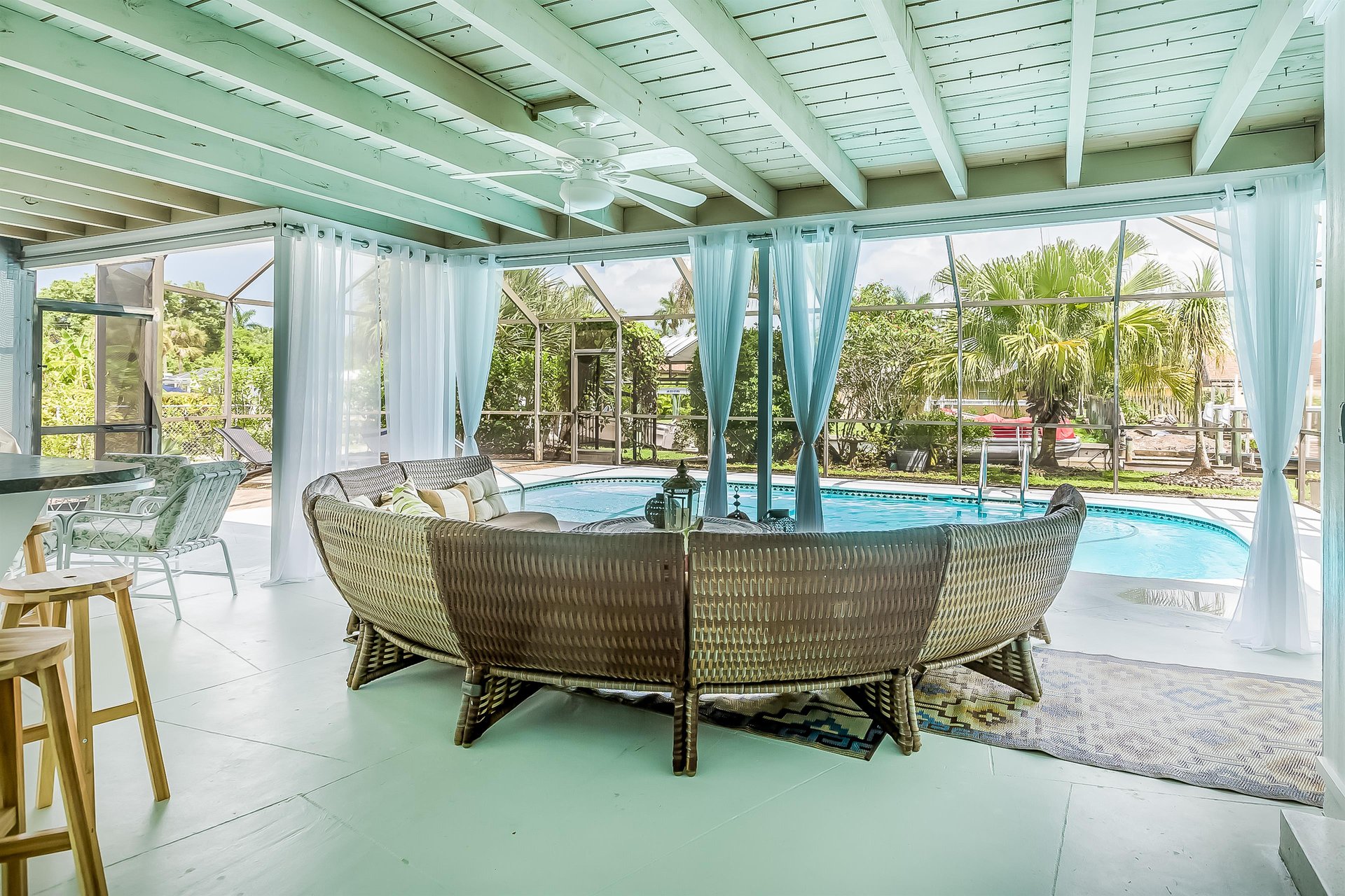 The Sailors Library 16