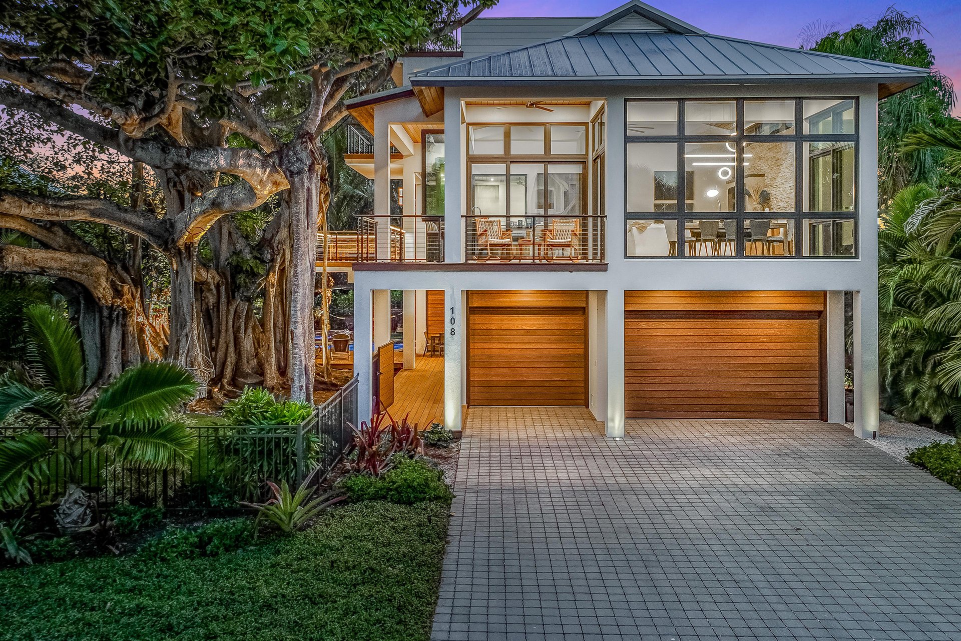 Banyan Tree Beach House 1