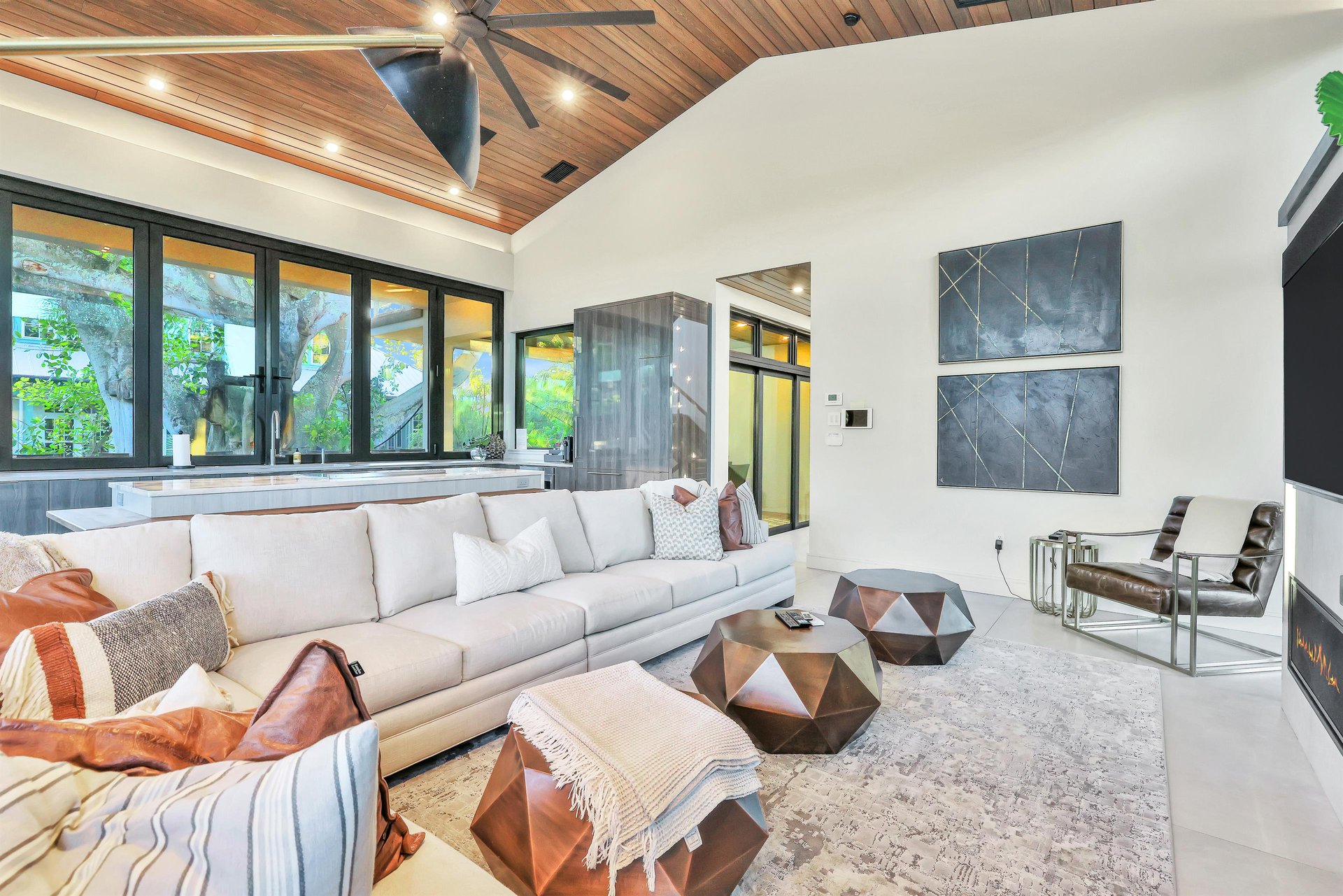 Banyan Tree Beach House 7