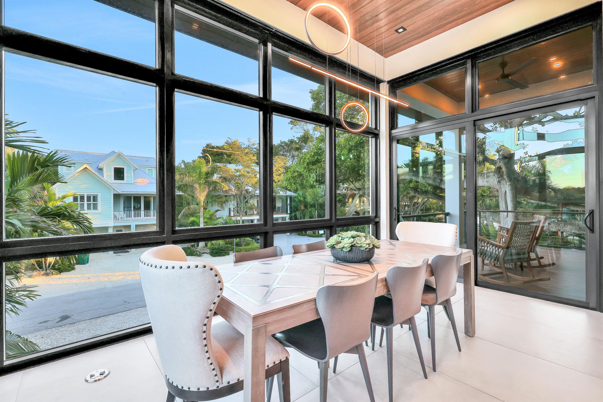 Banyan Tree Beach House 9