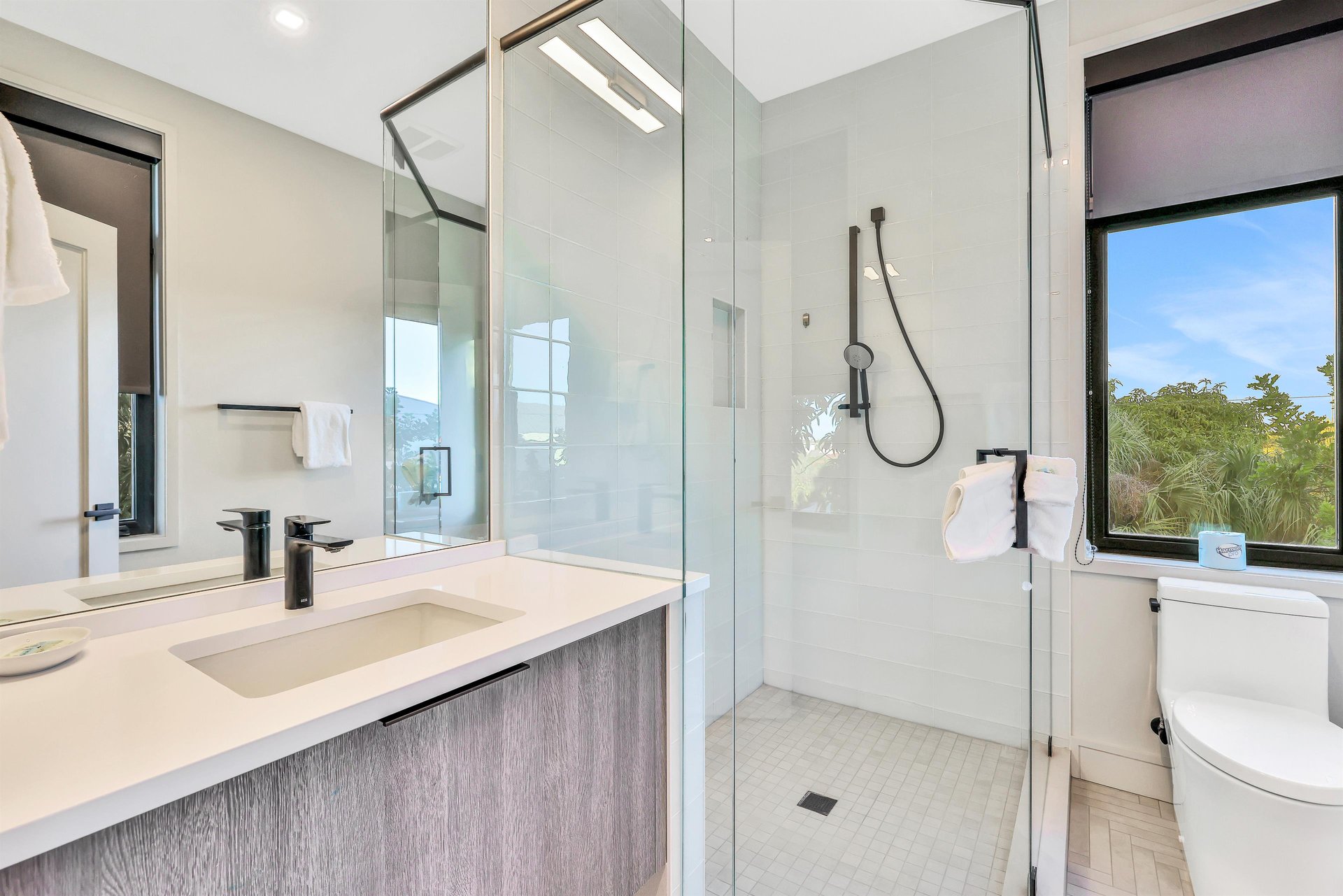 Banyan Tree Beach House 26