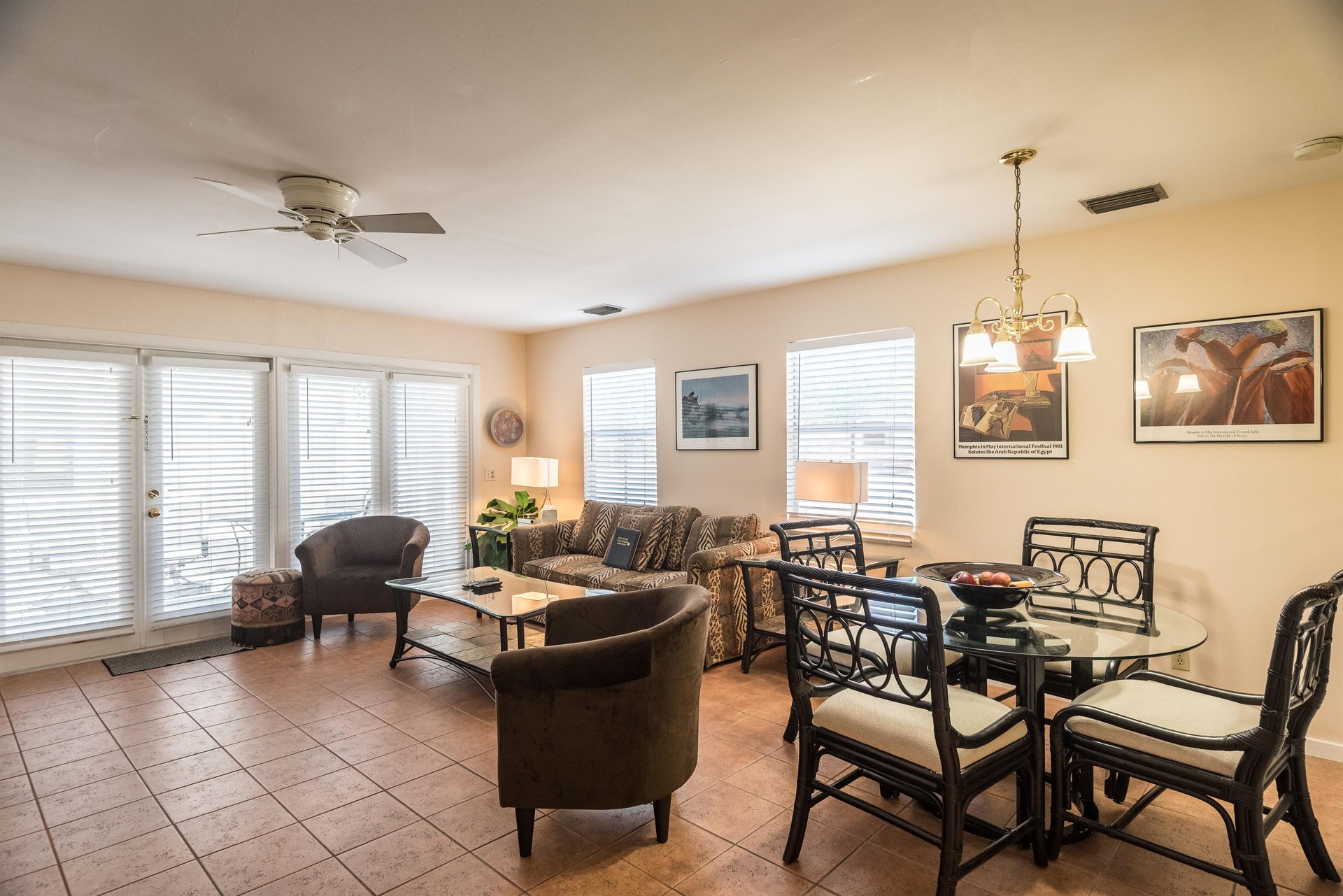 Duval Square Penthouse R19 4