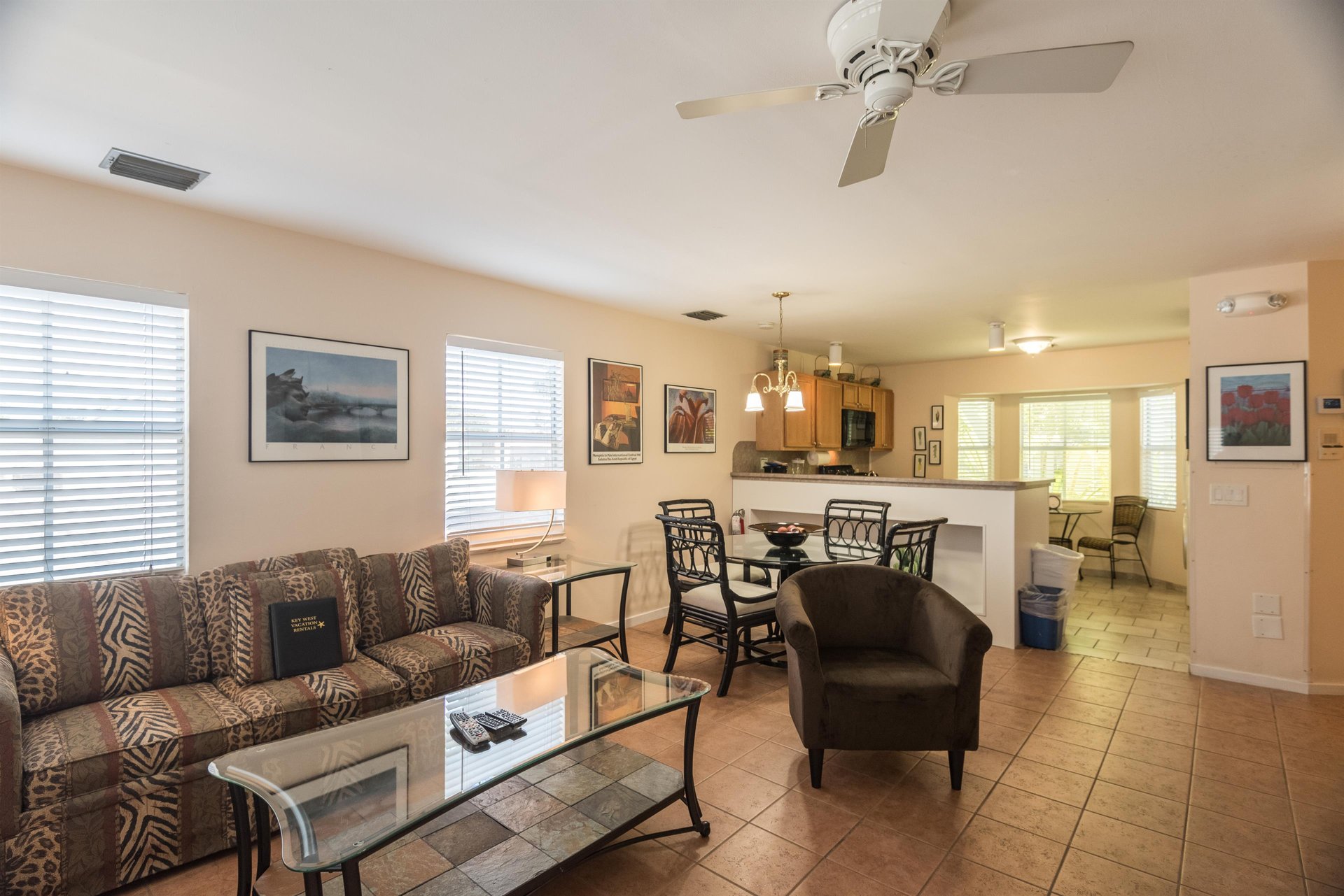 Duval Square Penthouse R19 6