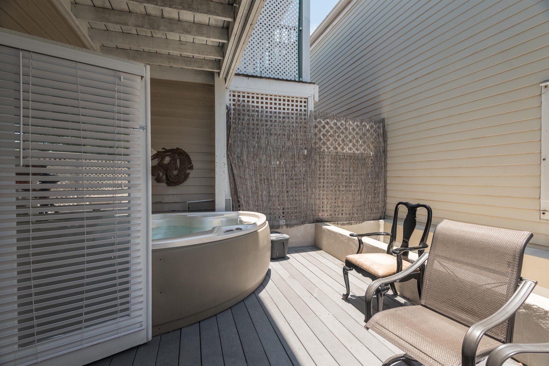 Duval Square Penthouse R19 11
