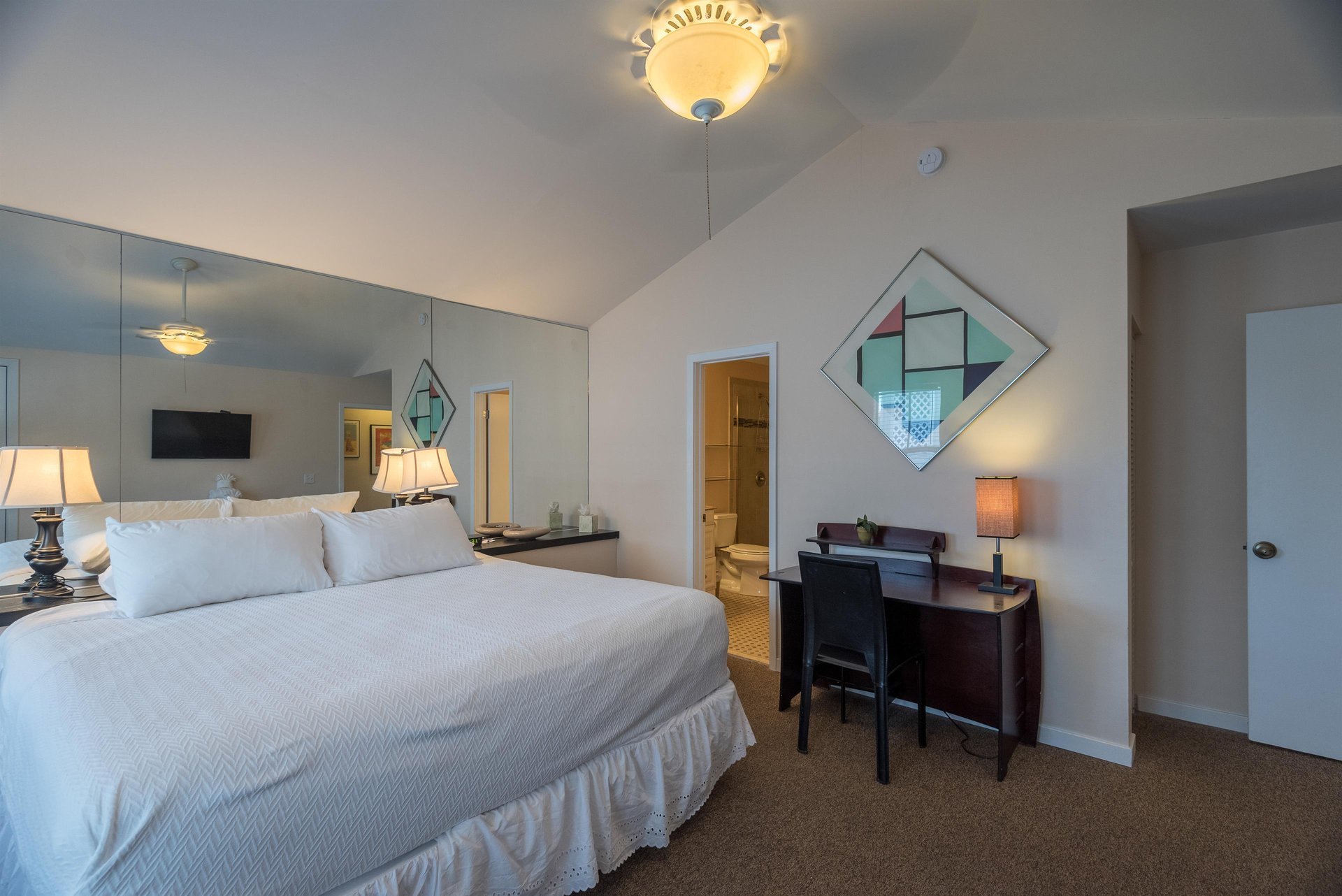 Duval Square Penthouse R19 12