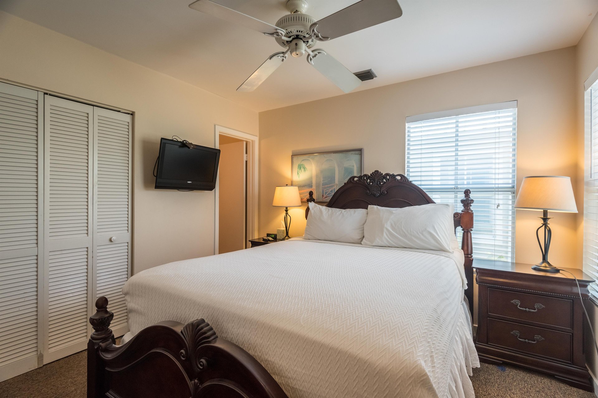 Duval Square Penthouse R19 15