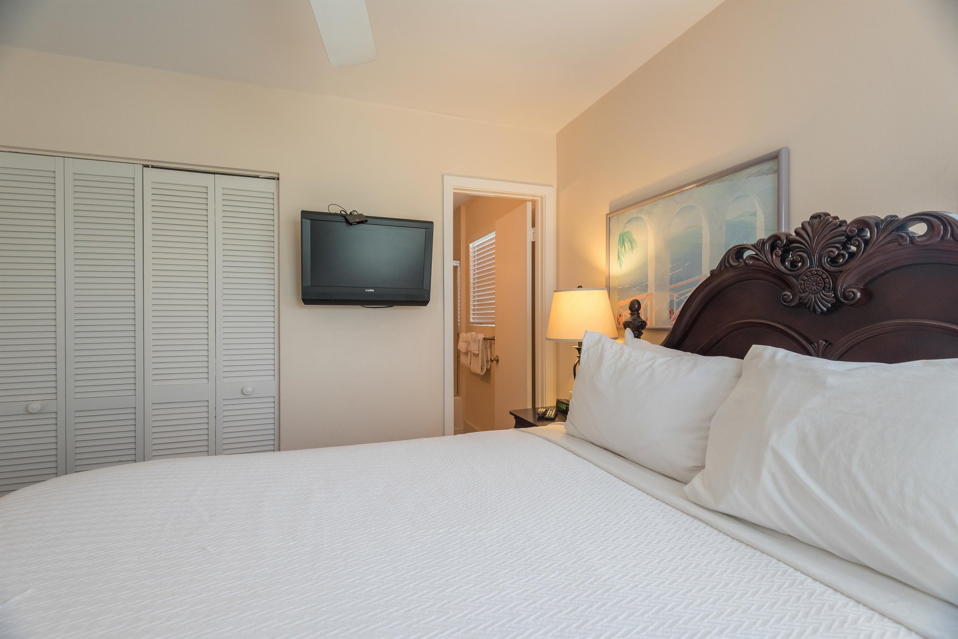 Duval Square Penthouse R19 16
