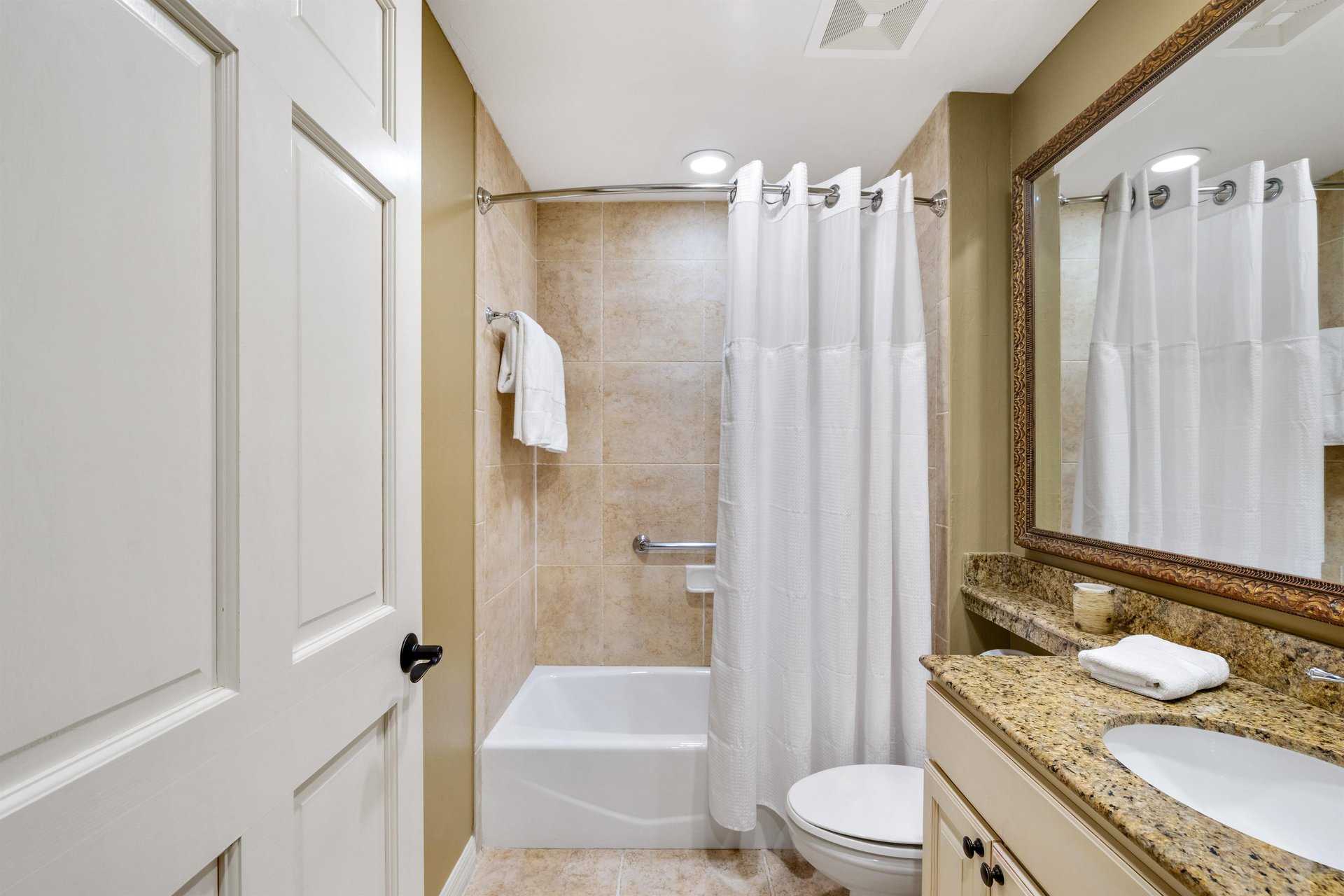 Bellasera Resort Unit 102 15