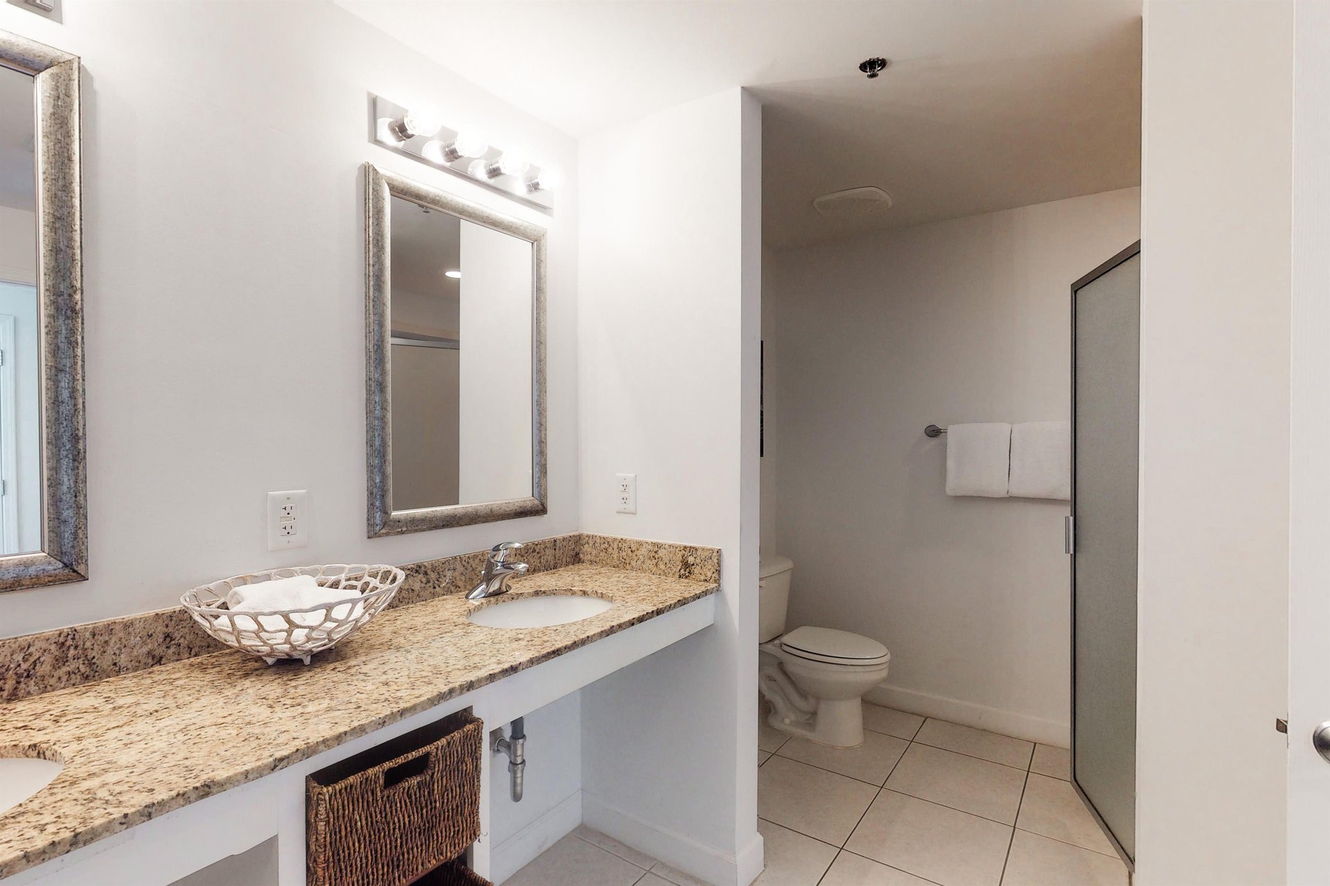 Splash Resort 2001W 24