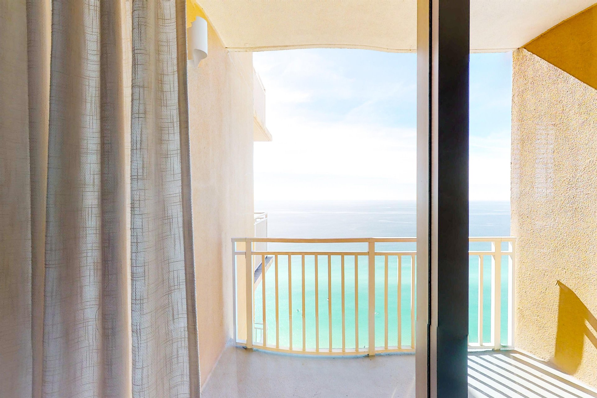 Splash Resort 2001W 28