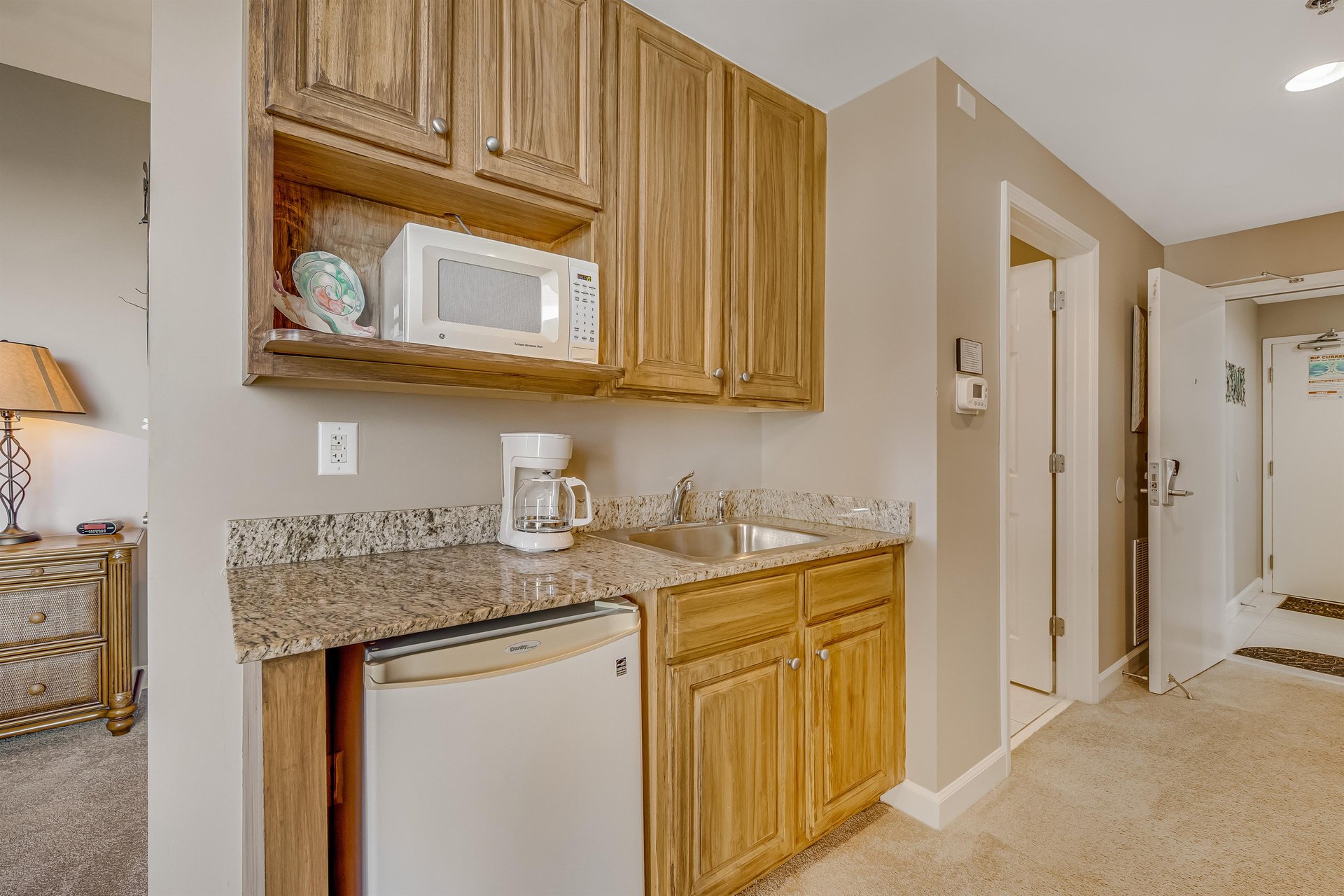 Splash Resort 1001W 18