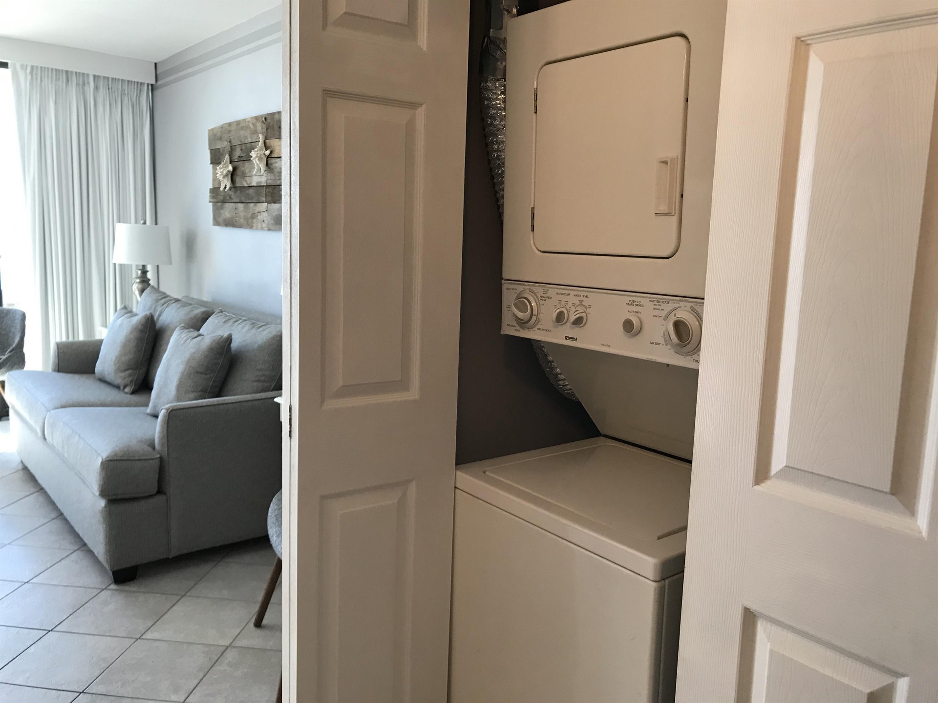 Island Winds West 475 7