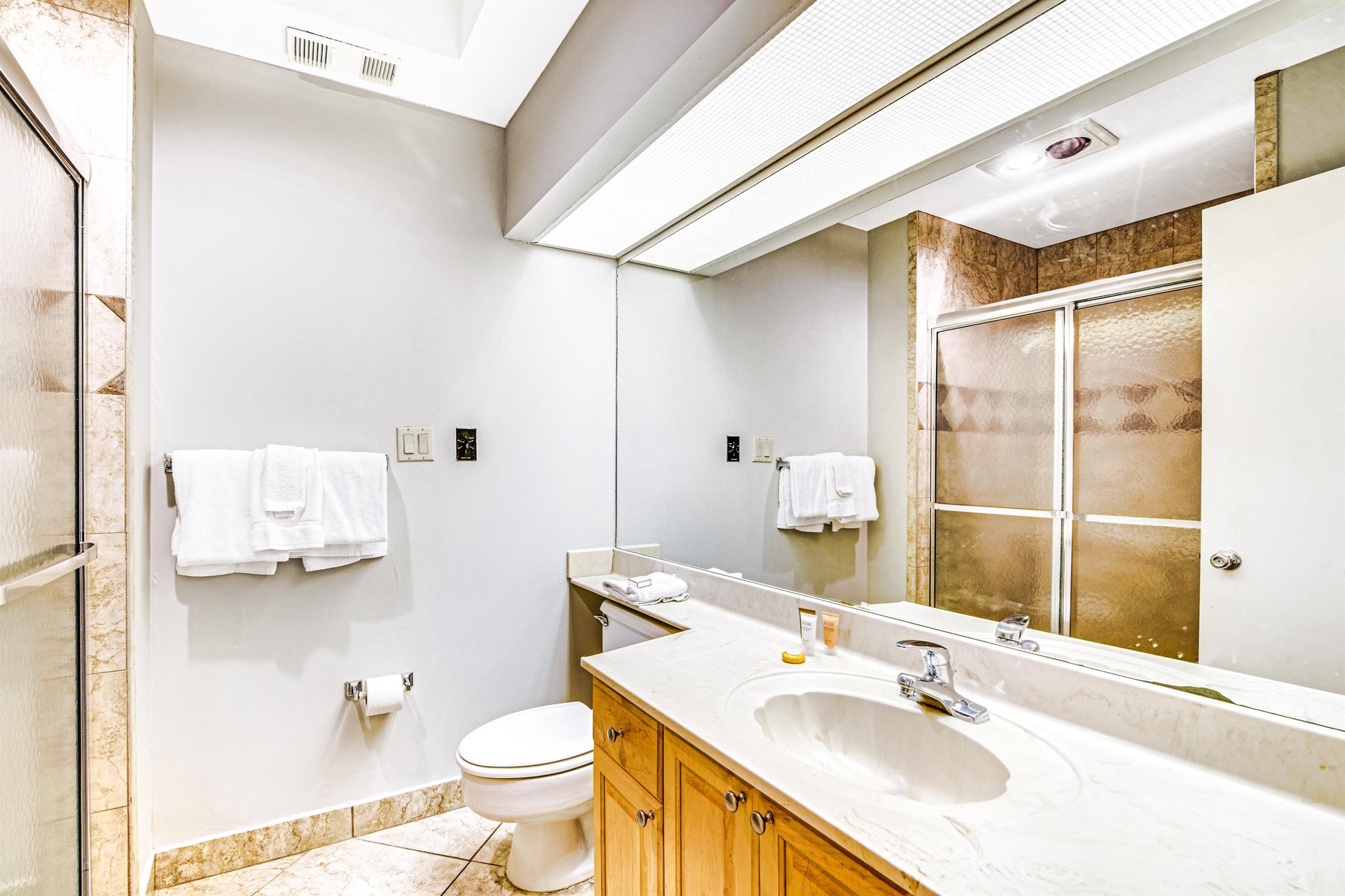 Surfside Resort 1509 16