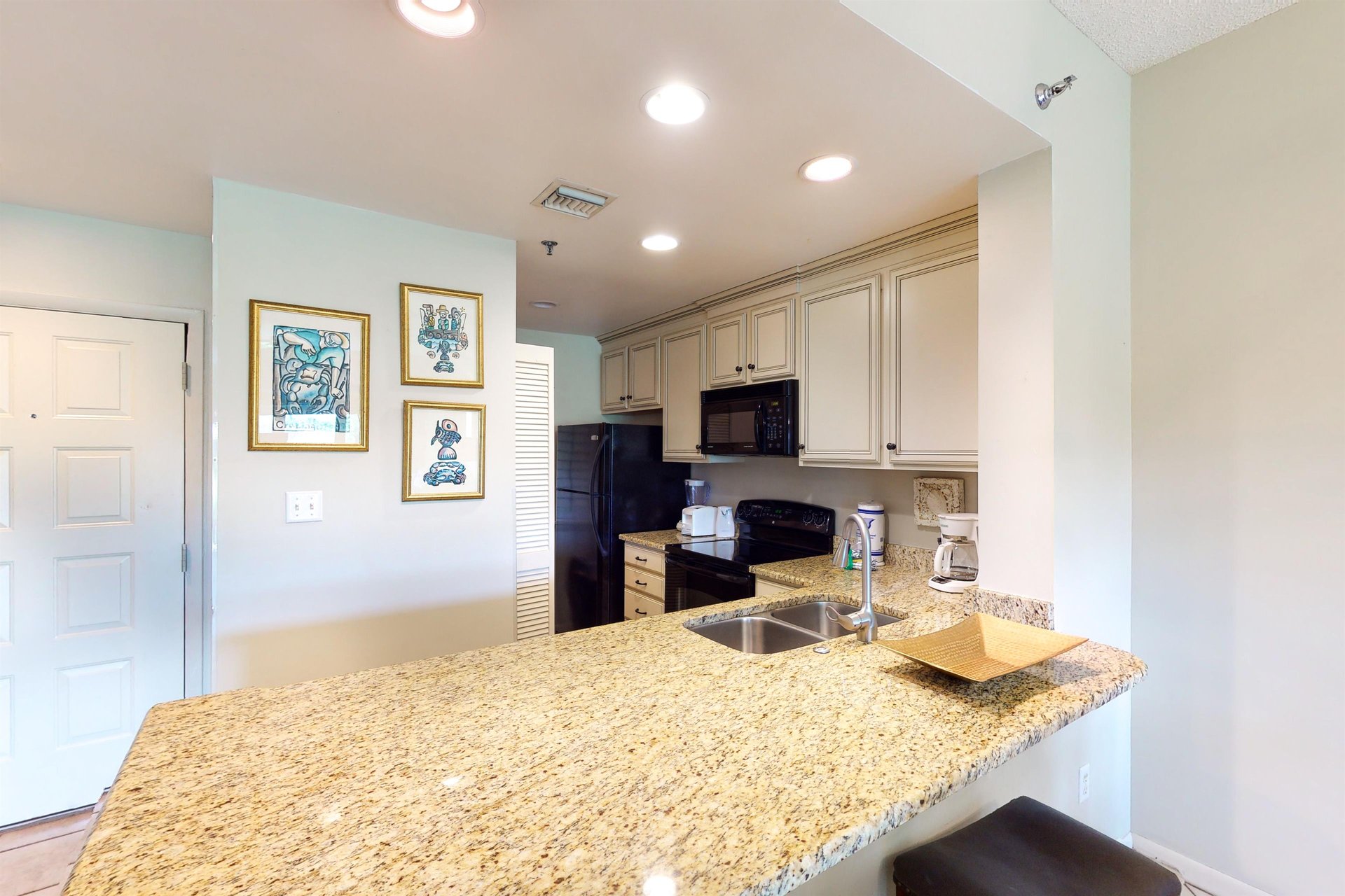 TOPSL Beach Manor 113 6