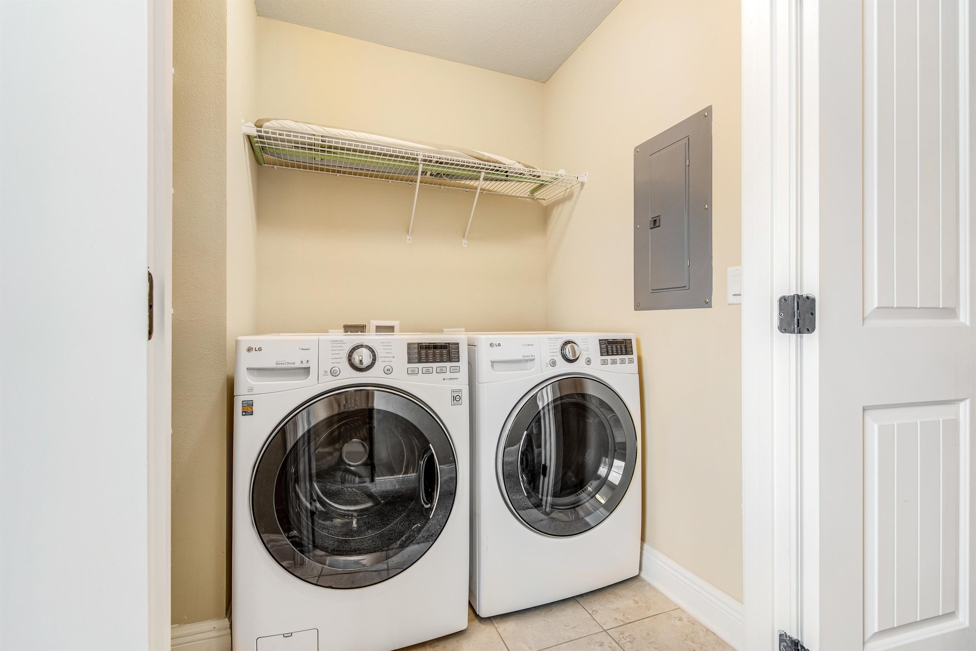 White Shore Cottage 30