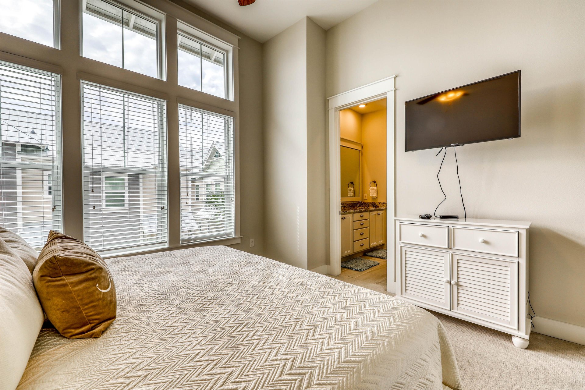 Prominence  Family Tides 25